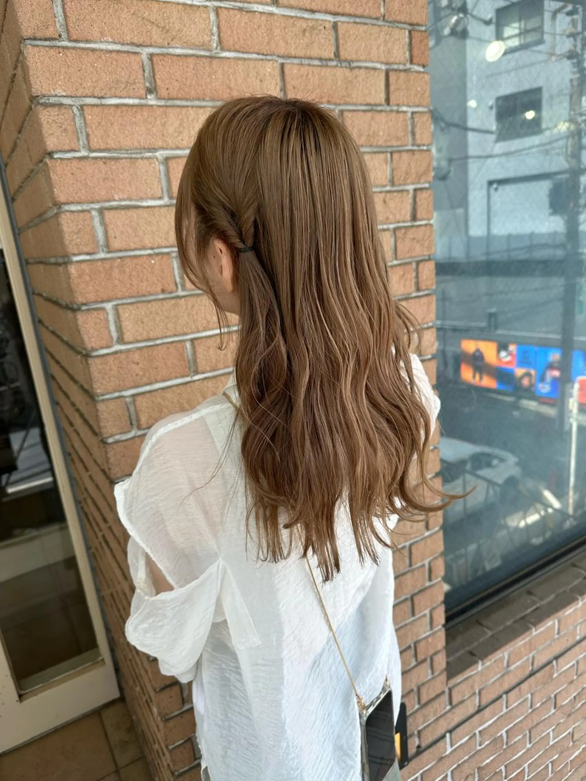 ロング yelm所属・🫒オリーブカラー ミディアムレイヤー✨のヘアスタイル