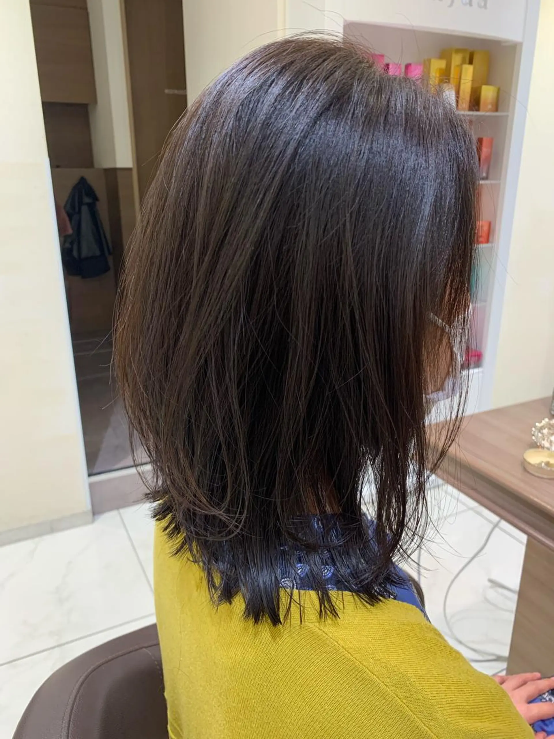 ミディアム カラー レイヤーカット Dears 香芝店所属・関 優希のヘアスタイル