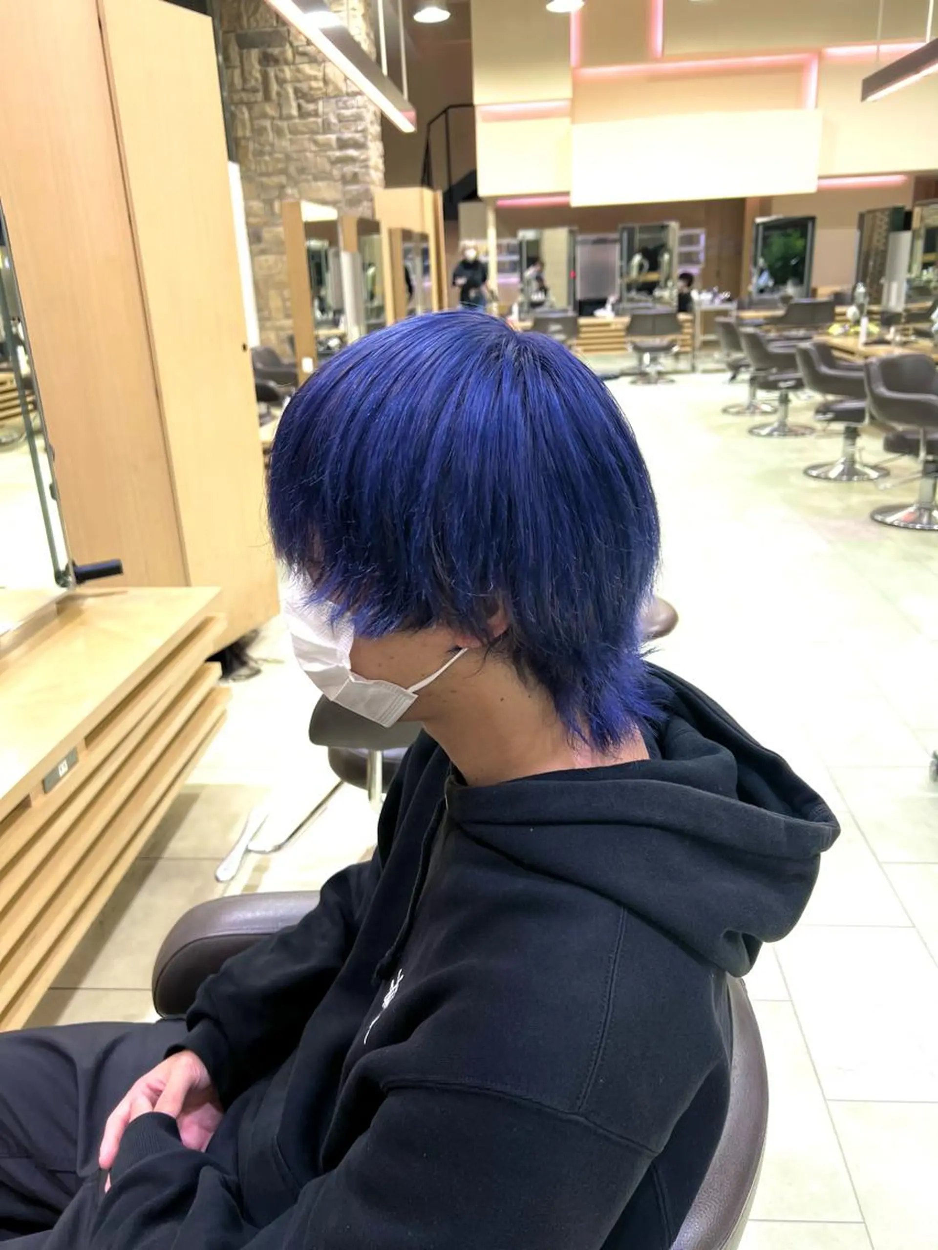 カラー メンズ メンズハイトーン ブルーカラー ハイトーンカラー シルバー メンズカット松戸/韓 国/メンズパーマ航太のヘアスタイル