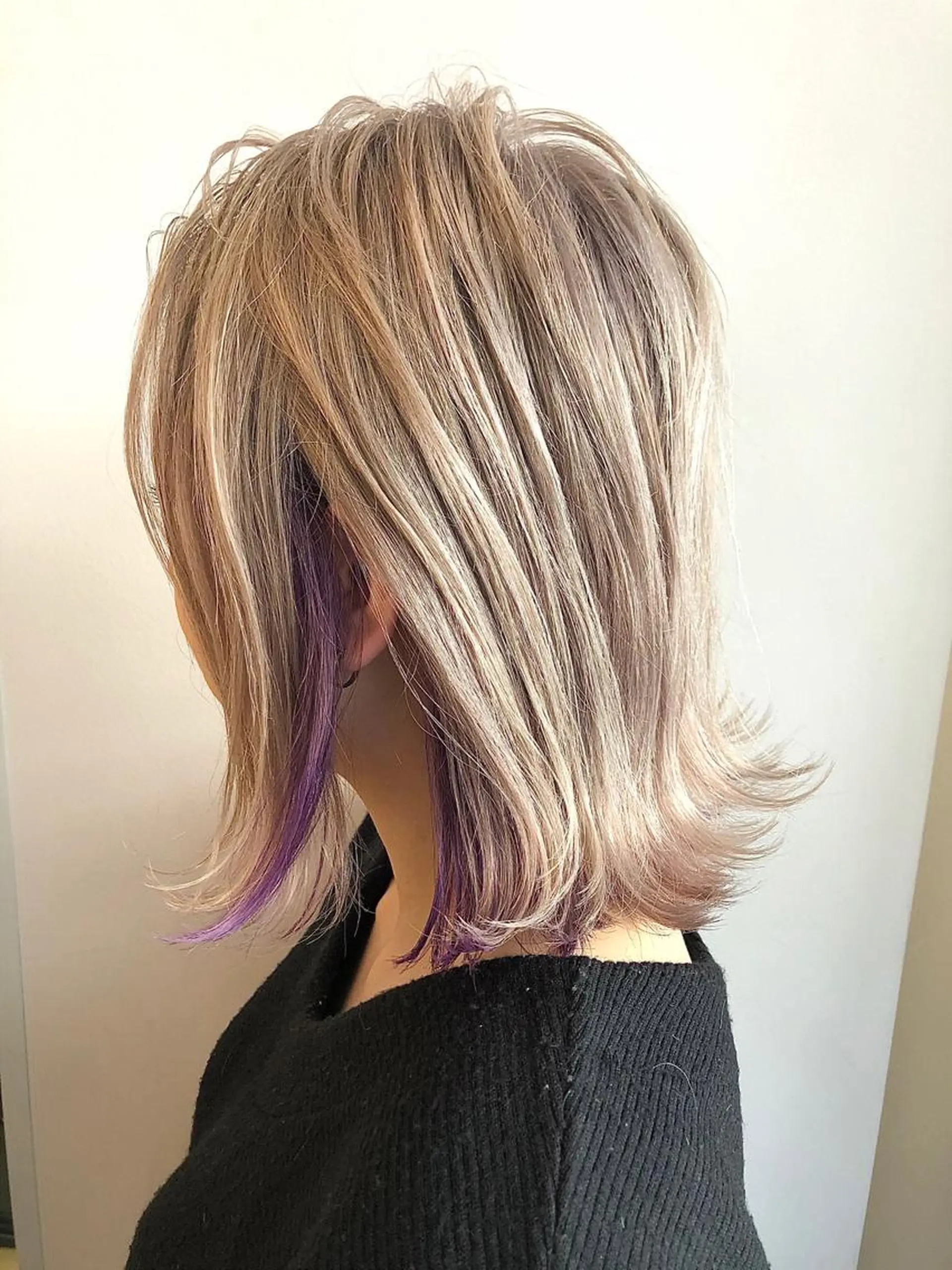 ミディアム パープルカラー カット ヘアカラー トリートメント レイヤー/ハッシュ 渋谷/サッタのヘアスタイル