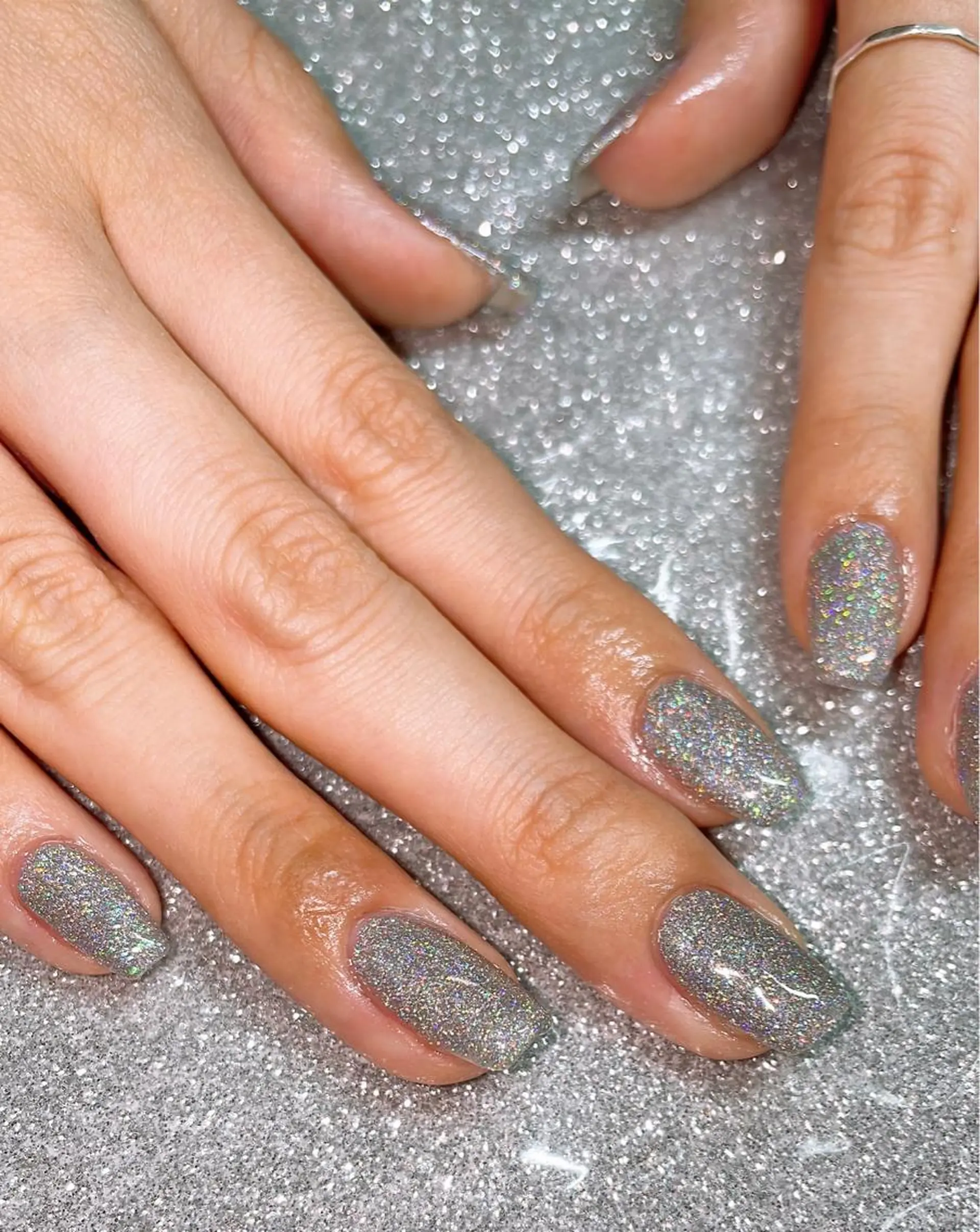 ネイル VIERU 🌈🎀💖のネイルデザイン