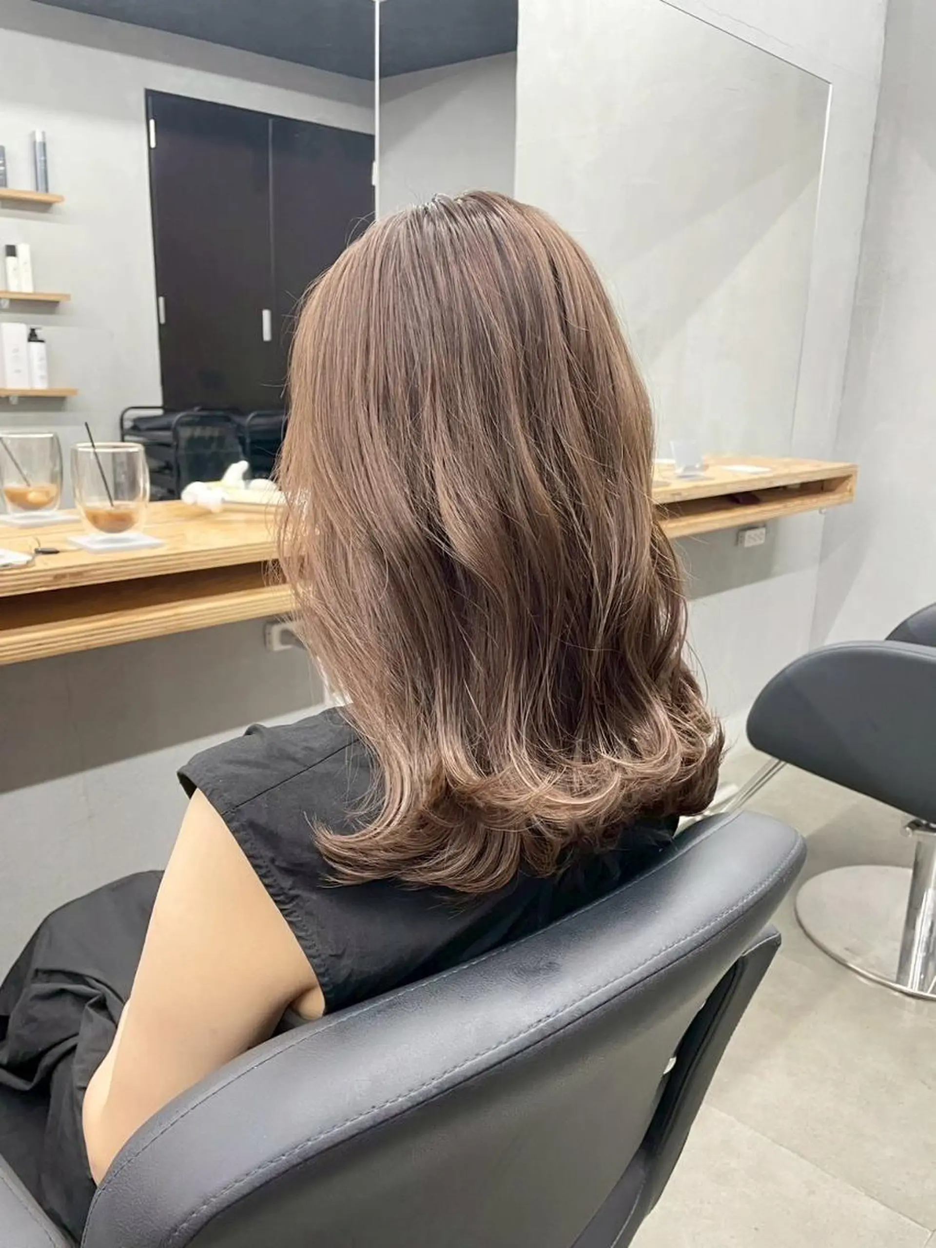 セミロング カット ヘアカラー トリートメント N 【エヌ】のヘアスタイル