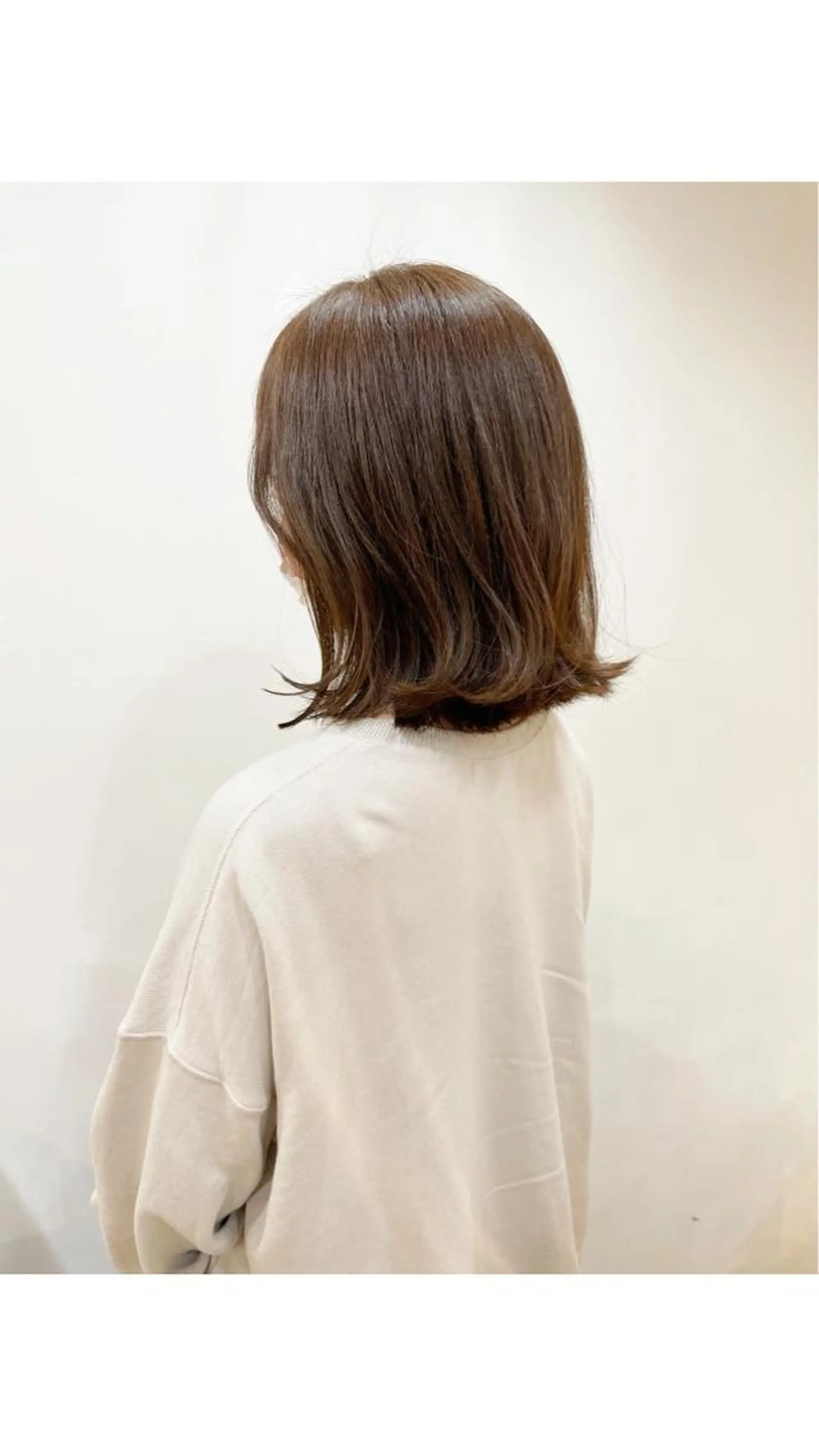 ミディアム カラー あずまぐち めぐみのヘアスタイル