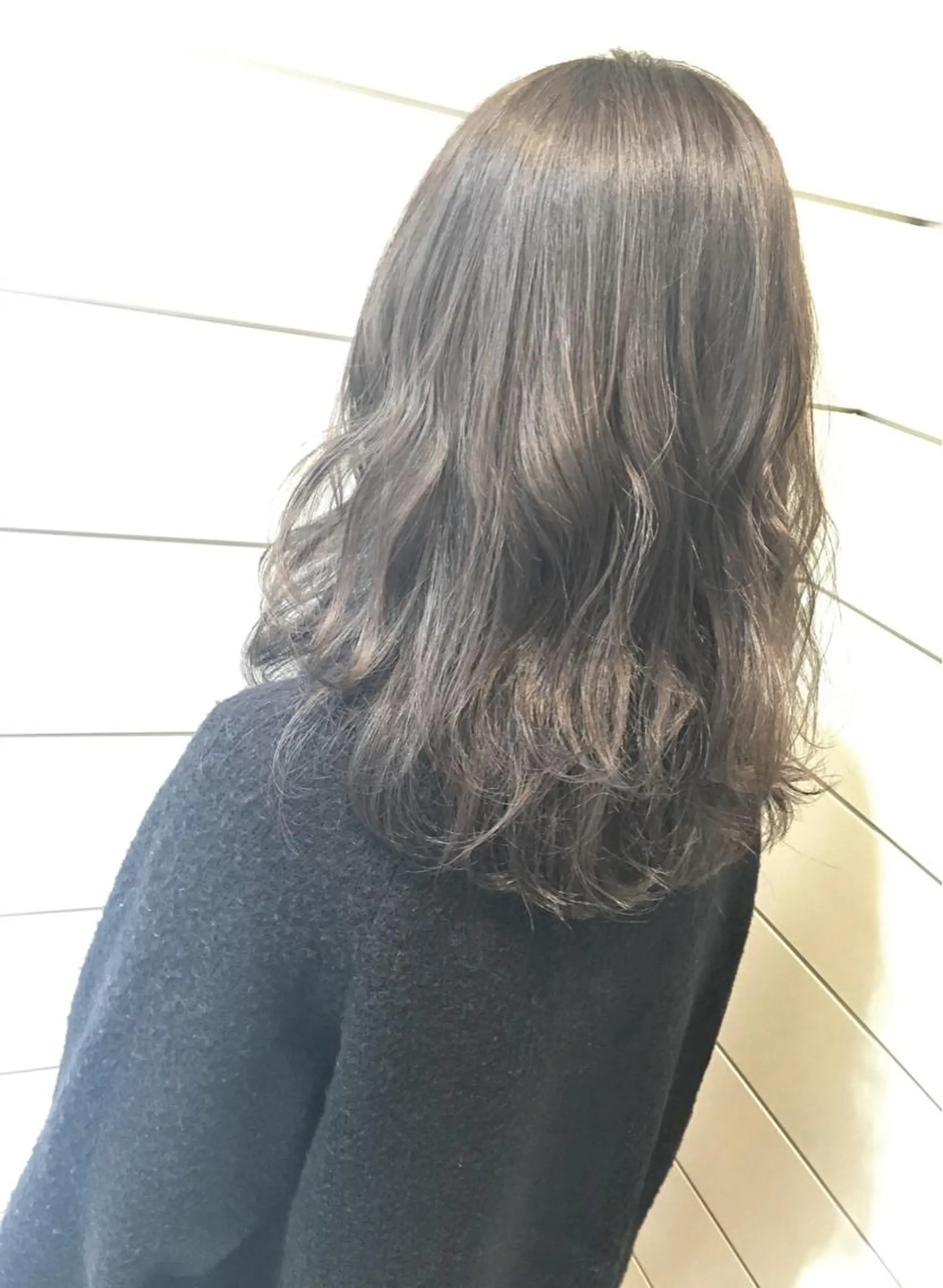 ロング カラー アッシュ ブルーカラー ブルーアッシュ 鍵山 千秋のヘアスタイル
