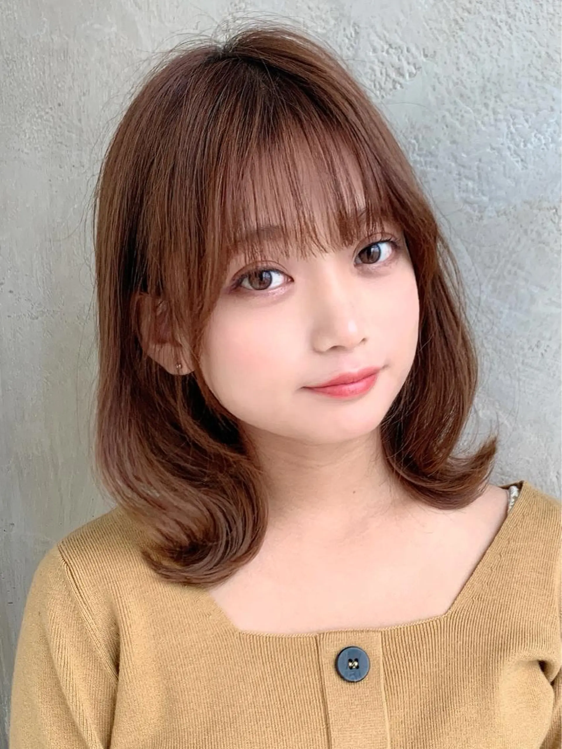 ミディアム カラー ベージュカラー ブラウンカラー くびれヘア 髪質改善 縮毛矯正 🧡くびれヘア/前髪 顔周り🧡久原結衣のヘアスタイル