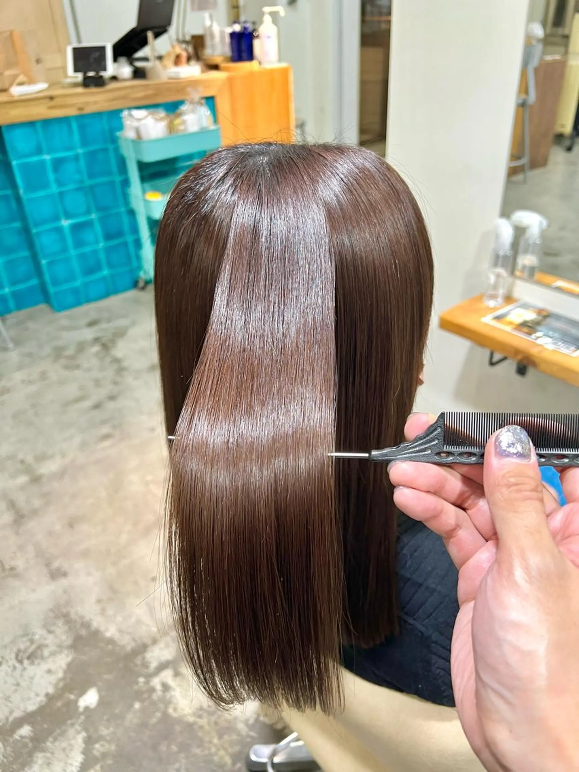 セミロング KAZUKI新宿 カット　パーマのヘアスタイル