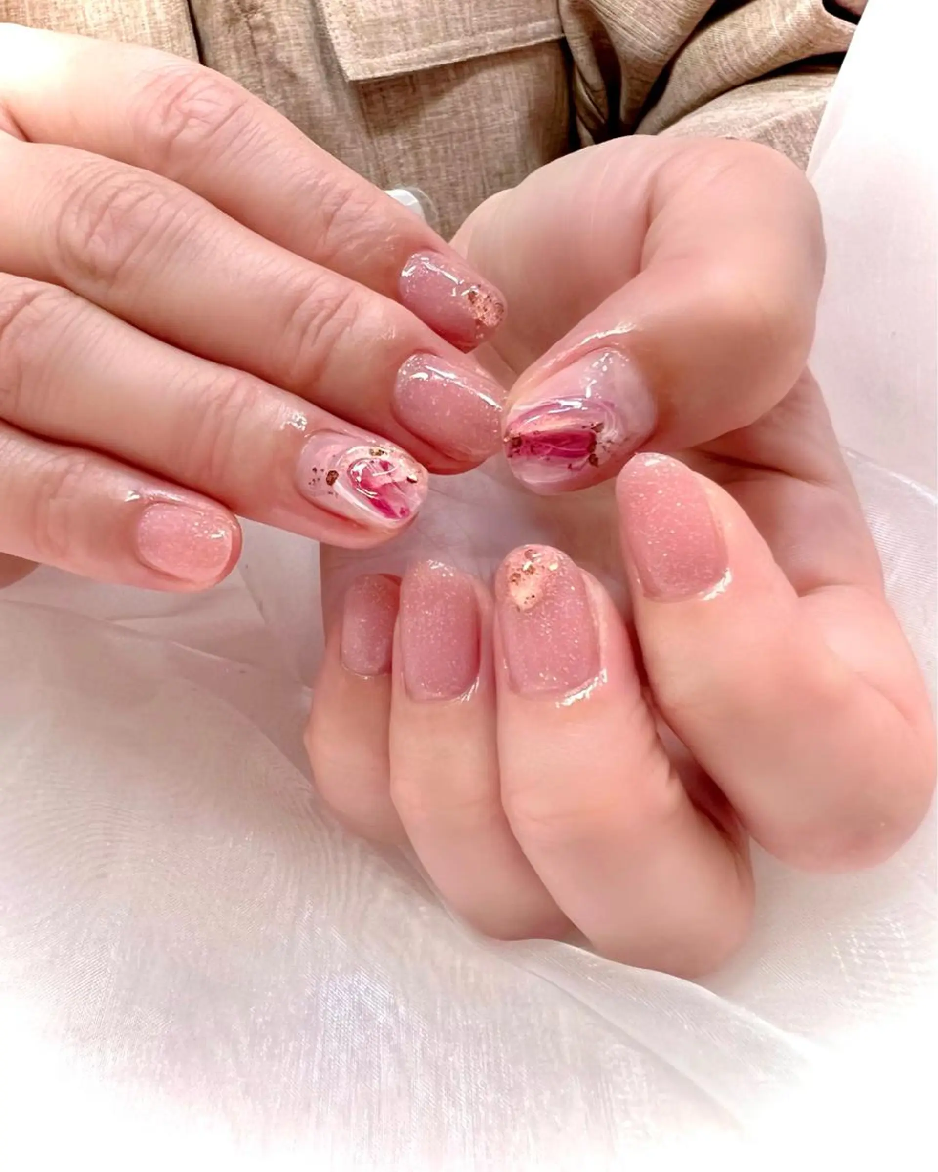 ネイル ニュアンスネイル ぷっくりネイル シンプルネイル ハンドネイル 梅津 郁美のネイルデザイン