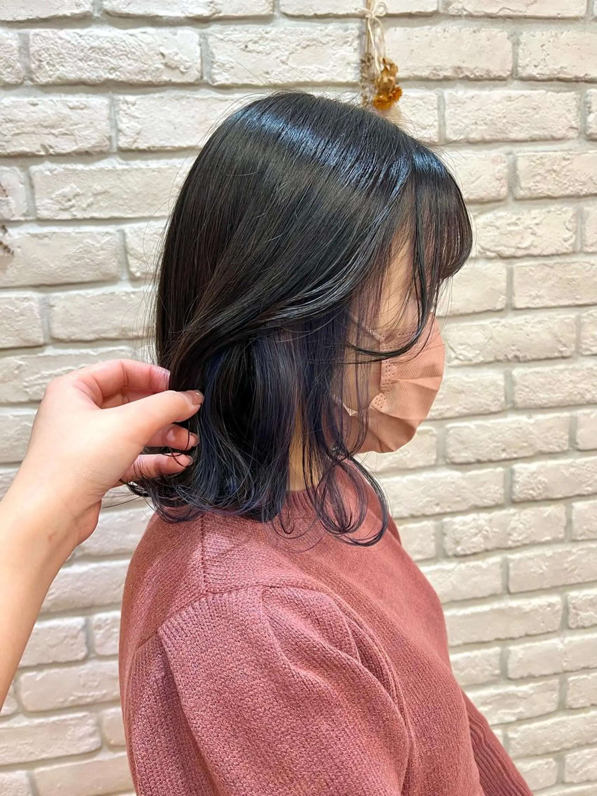 ミディアム カラー 🎀野崎 美玖𝜗𝜚˚⋆のヘアスタイル