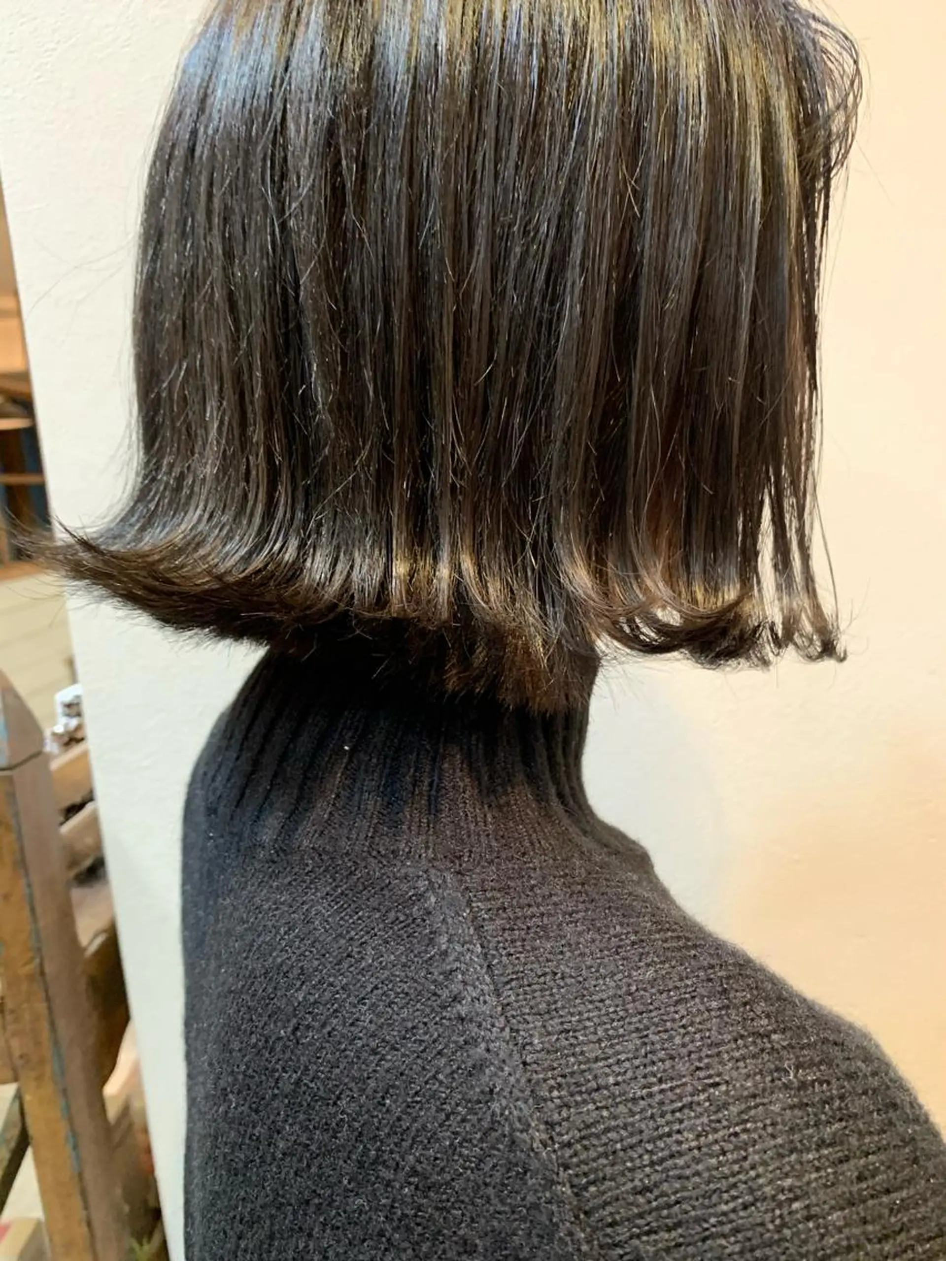 ショート カラー 黒髪 ブルーカラー ブルーブラック ボブ little×PORTO sannomiya所属・Topstylist HARUのヘアスタイル