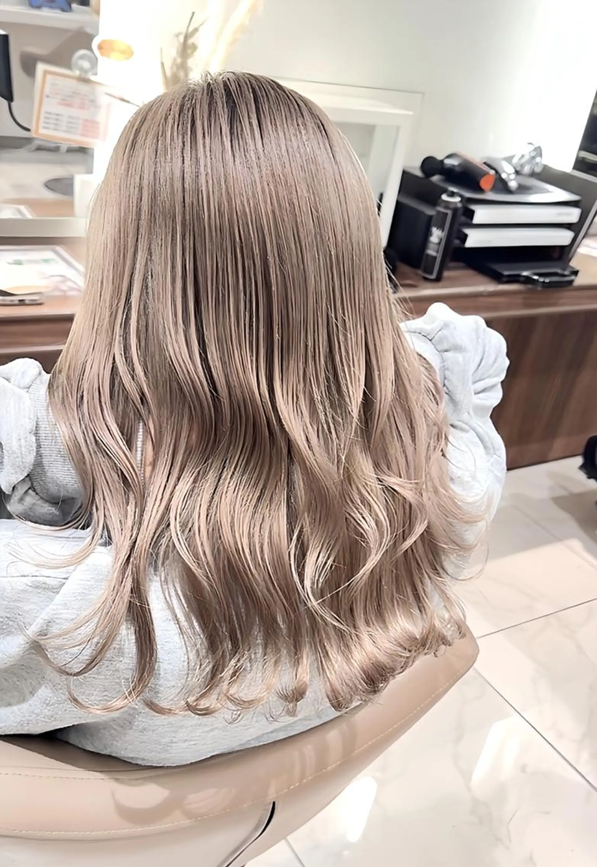 セミロング カラー ブリーチ 髪質改善 ヘアカラー ＡＳＨ 大宮のヘアスタイル