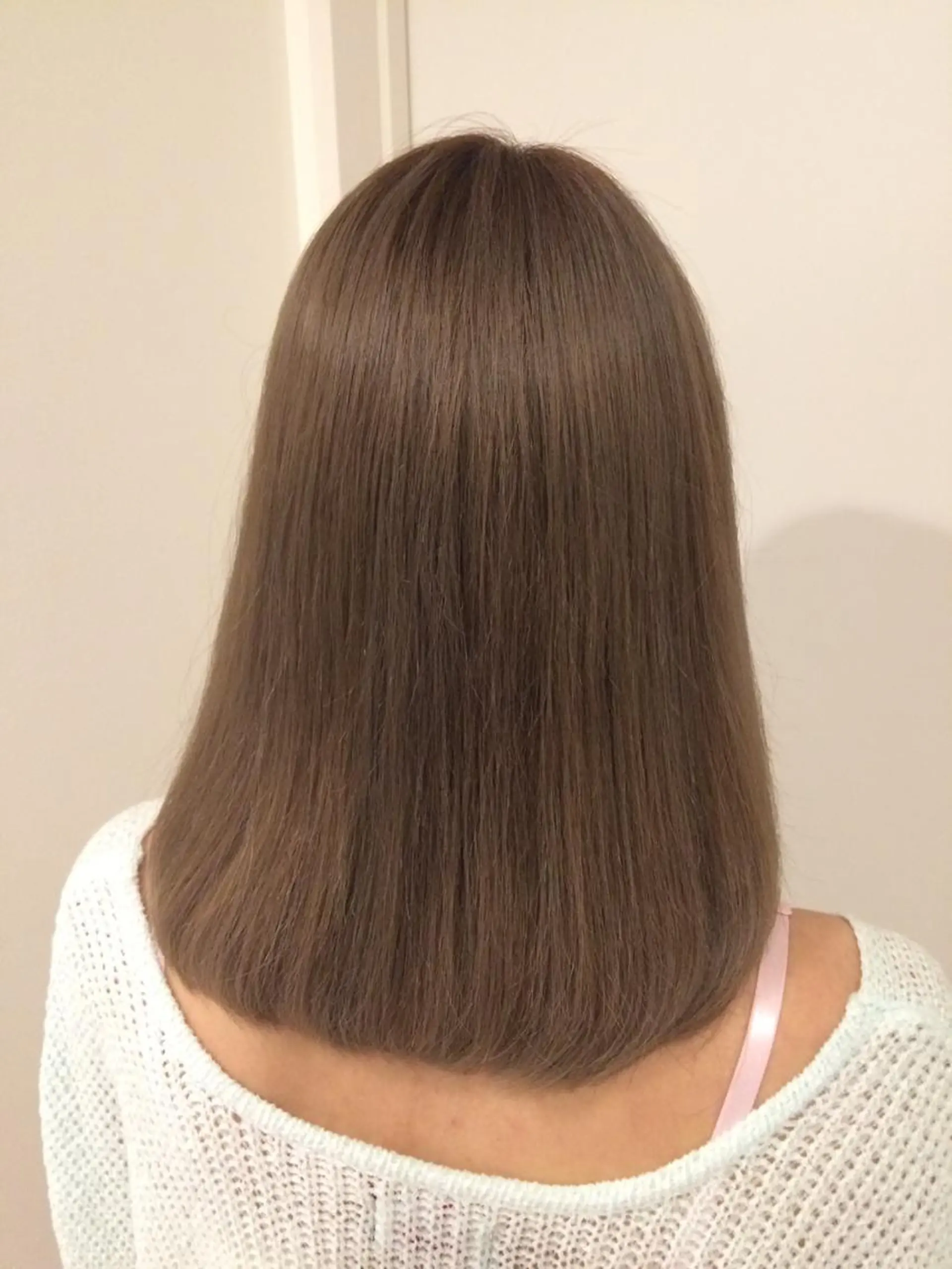 セミロング カラー 🌈評価No.1🌈 艶髪カラー❌エクステのヘアスタイル