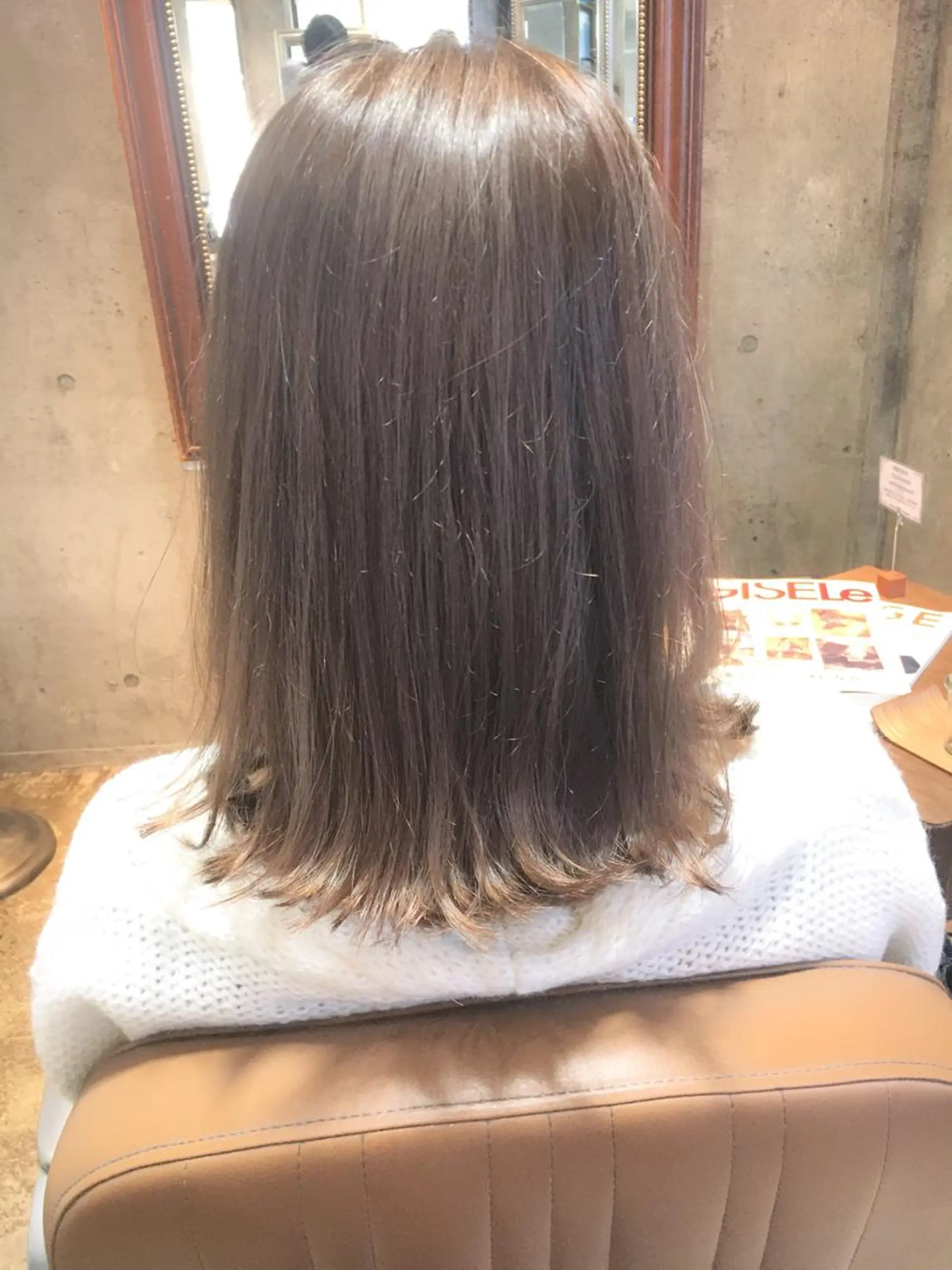 ミディアム カラー アッシュ ベージュカラー 外国人風カラー 北條 優輝のヘアスタイル