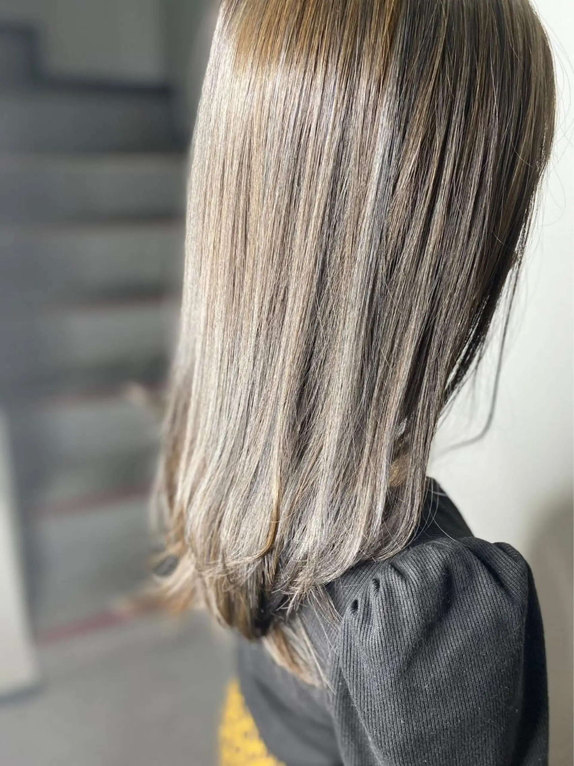 カラー La fith hair letter所属・西山 花のヘアスタイル