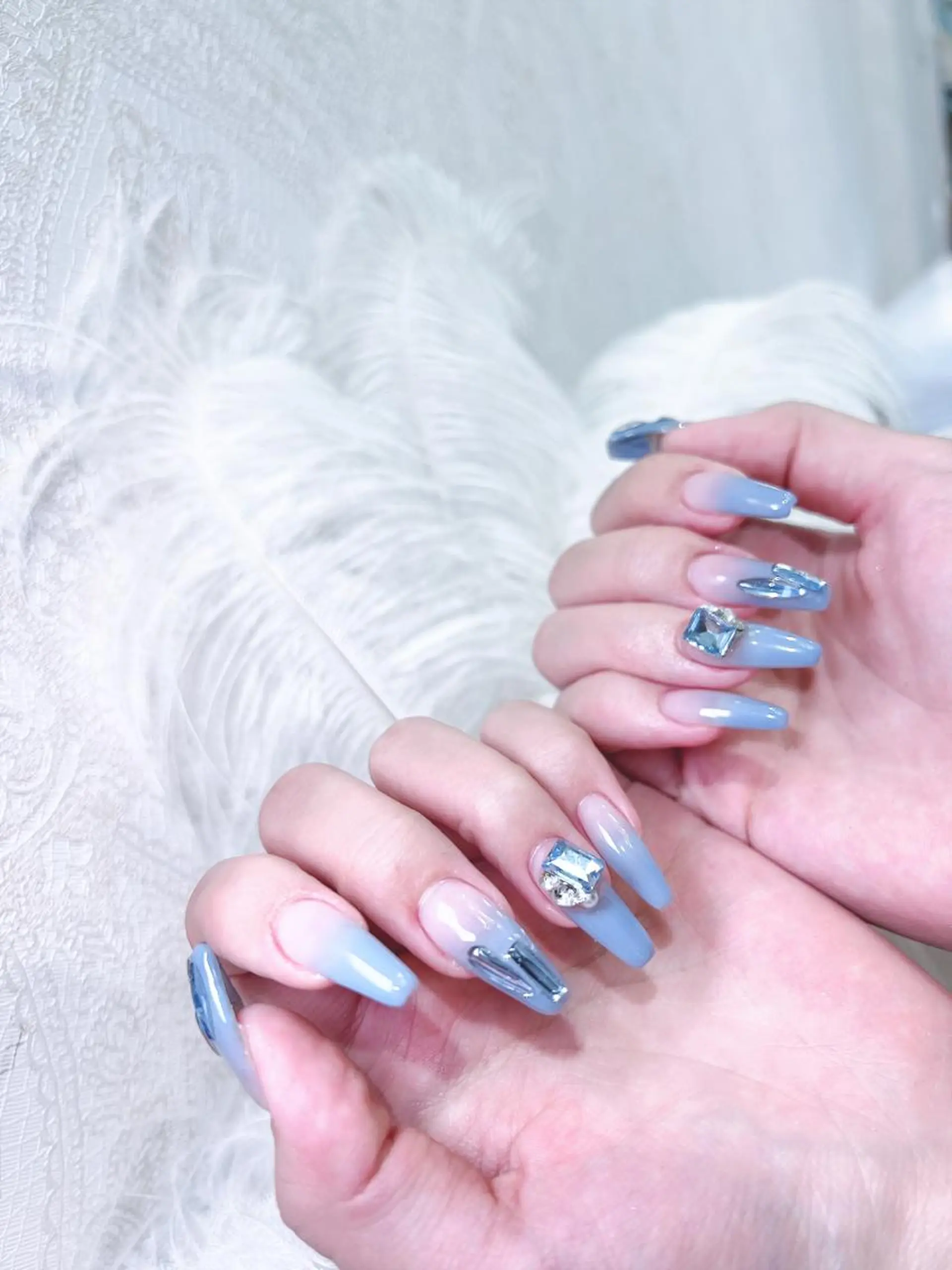 ネイル グラデーション Ubuntu🎀 ネイルサロン✨のネイルデザイン