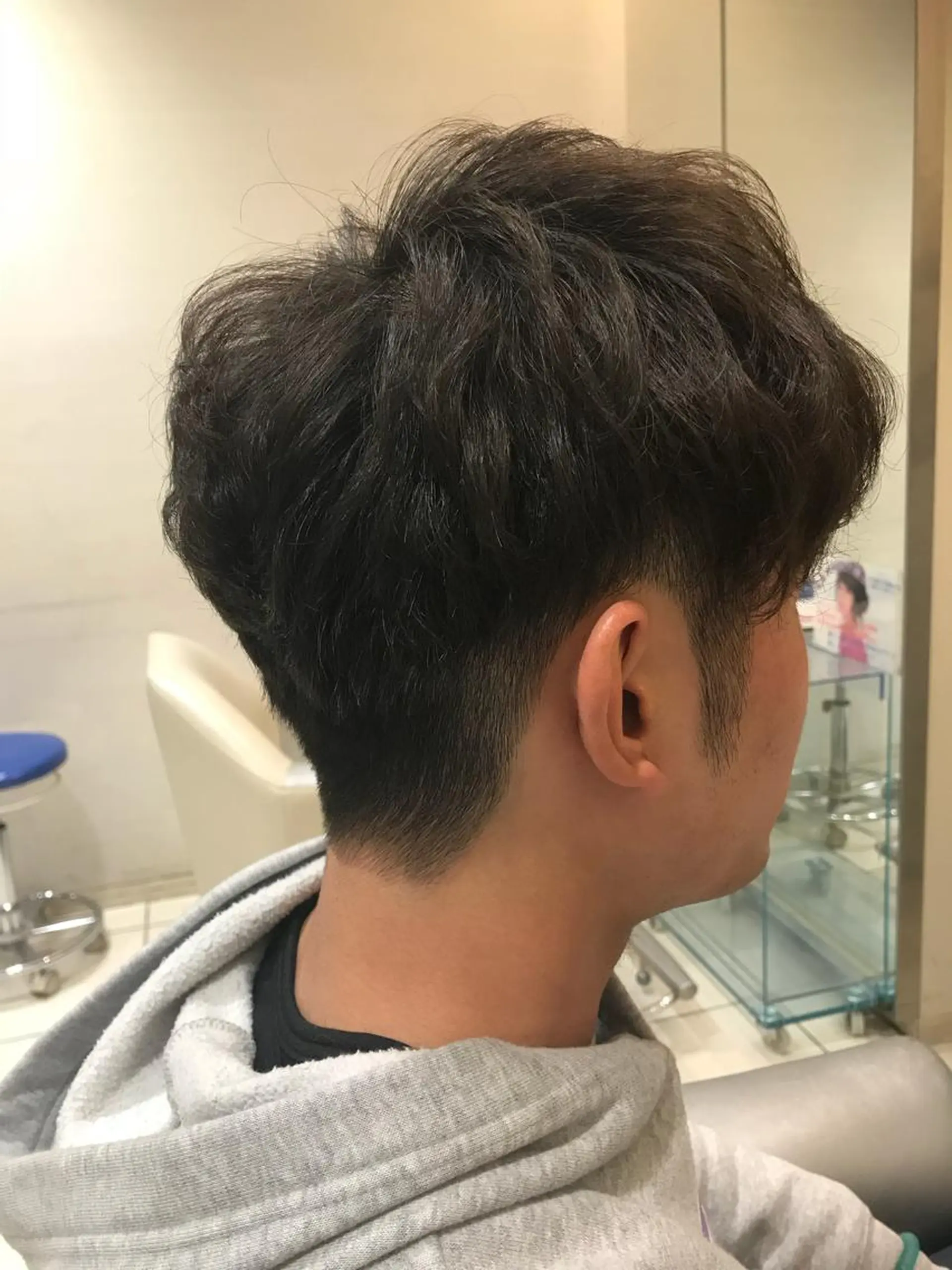 ショート カラー パーマ ヘアアレンジ メンズ キッズ ネイル マツエク・マツパ メンズパーマ メンズネイル カット パーマ MODEK's西宮店 マネージャー神道有基のヘアスタイル