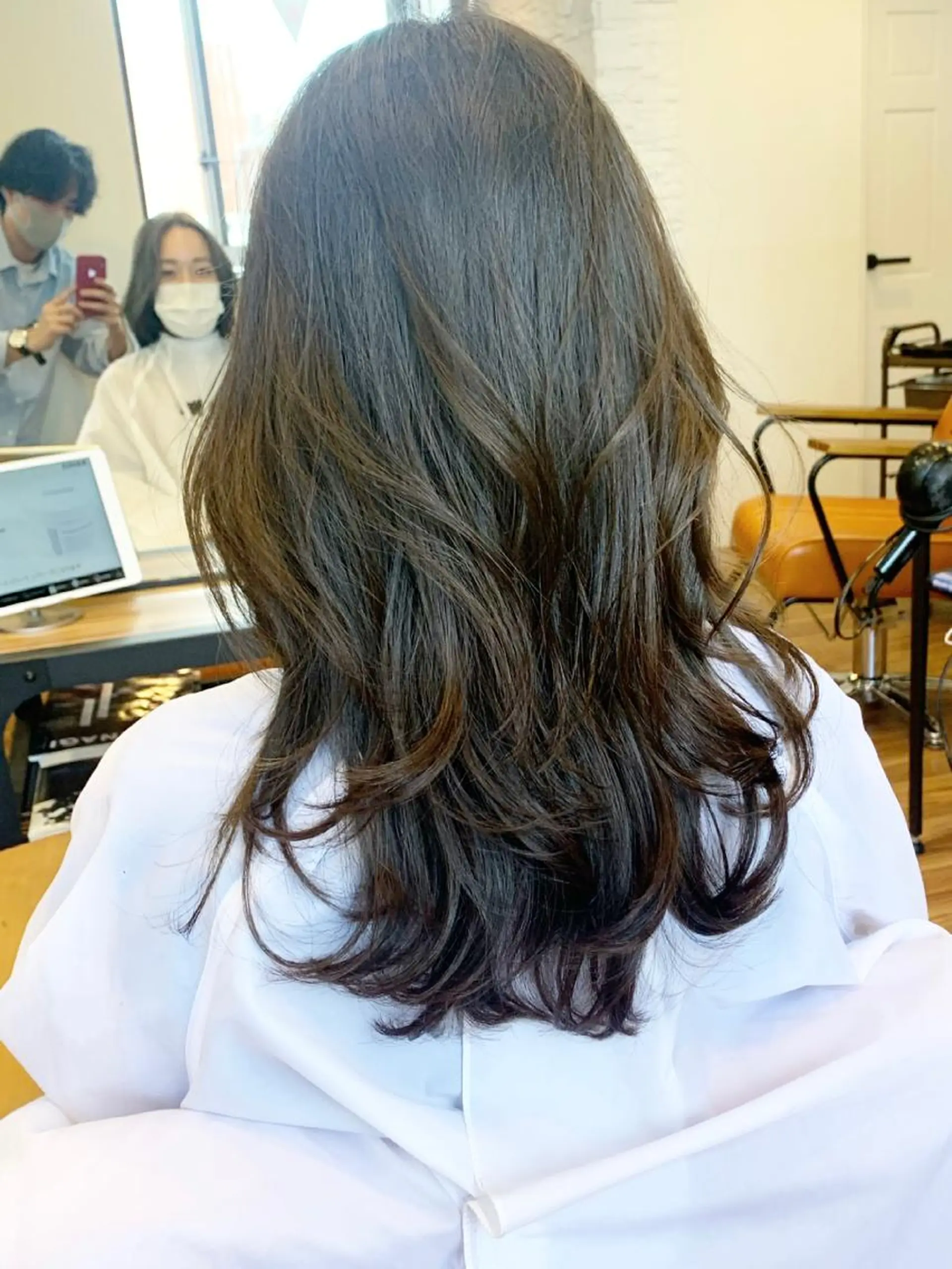 ミディアム 古沢 新のヘアスタイル