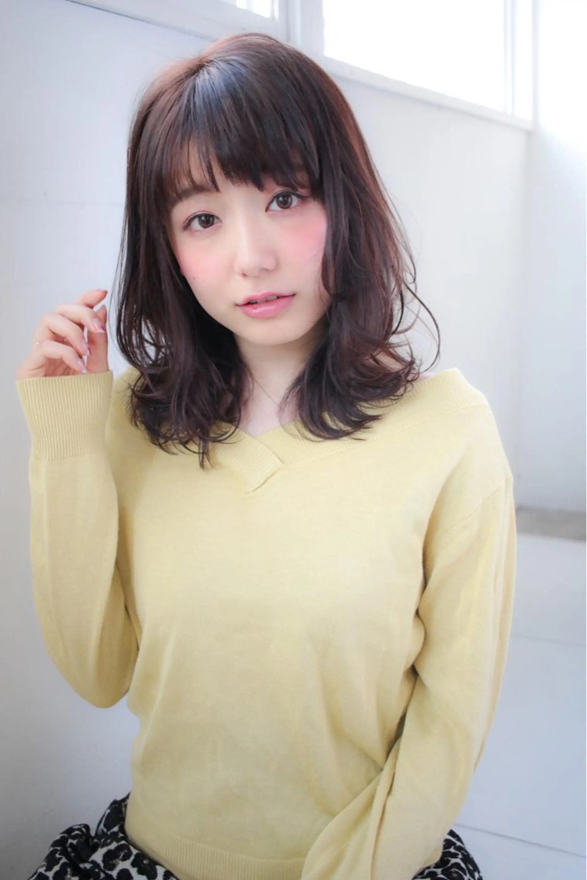 セミロング 髪質改善縮毛矯正✨ ナリタユウヤのヘアスタイル