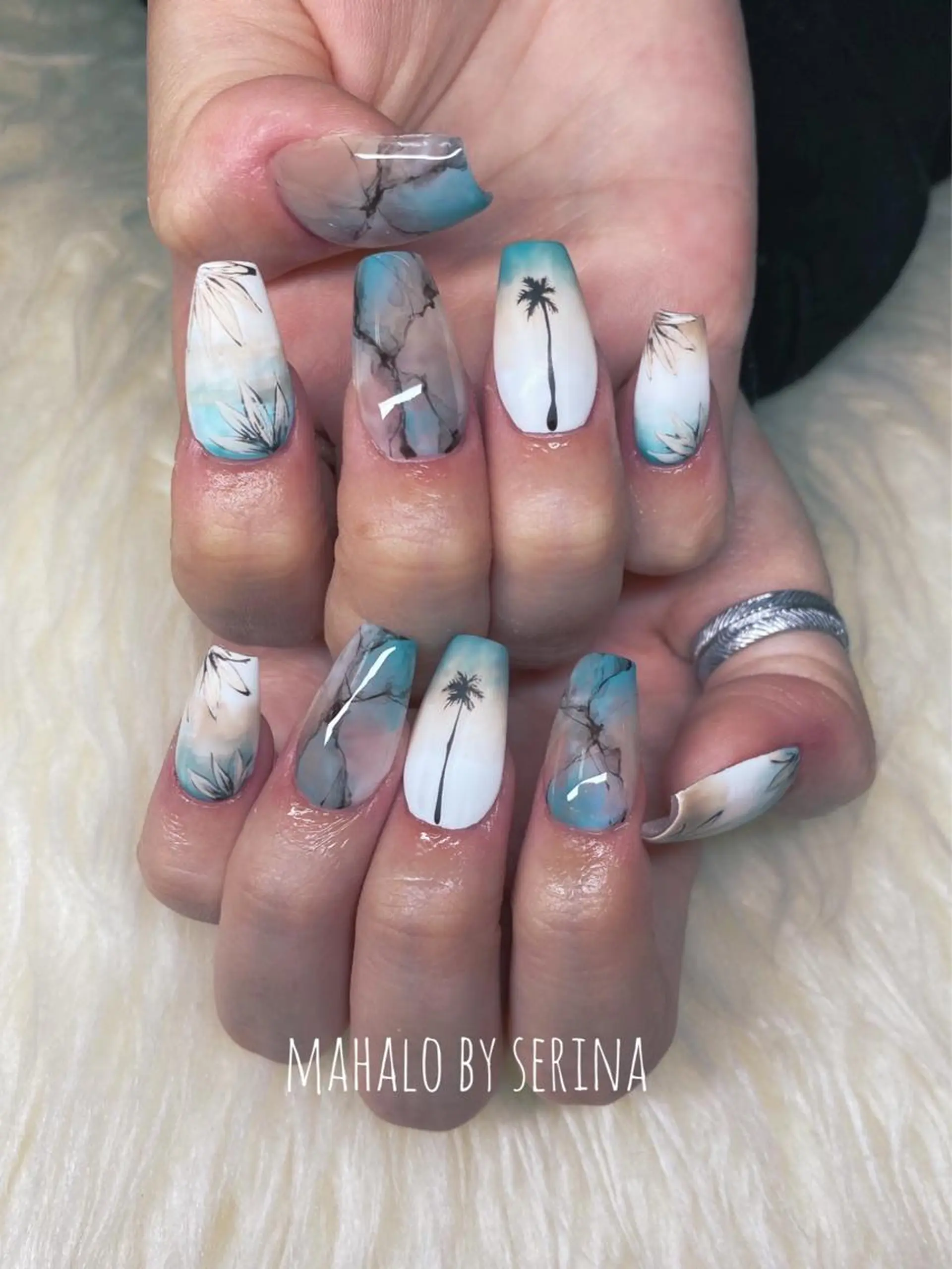 ミディアム カラー ネイル SUNNY BAE. SERINAのネイルデザイン