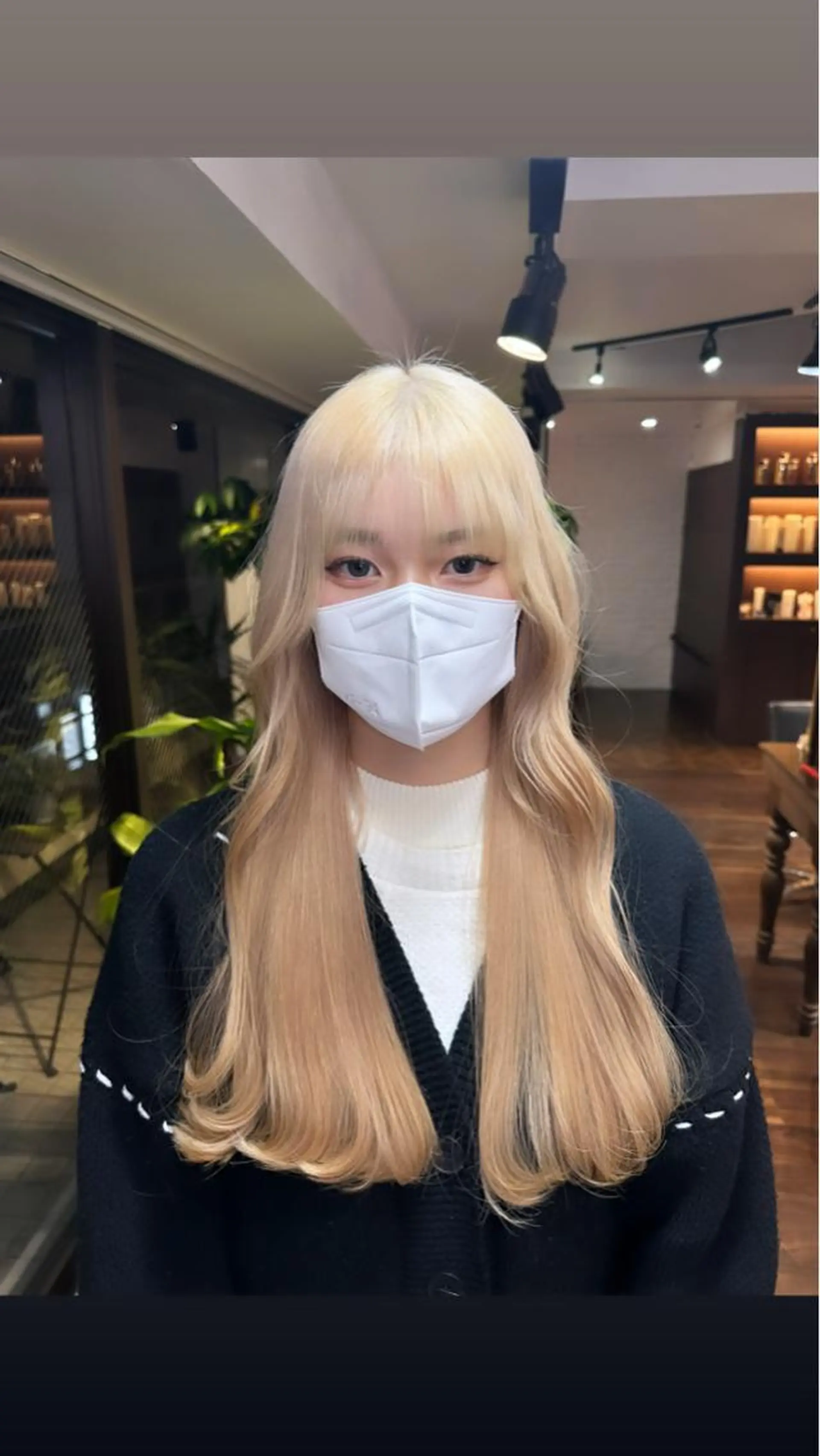 ロング カラー アディクシーカラー ベージュカラー ブリーチ ブロンド ブロンドベージュ カット ヘアカラー トリートメント ワンホンヘア ケラチン/Kaitoのヘアスタイル