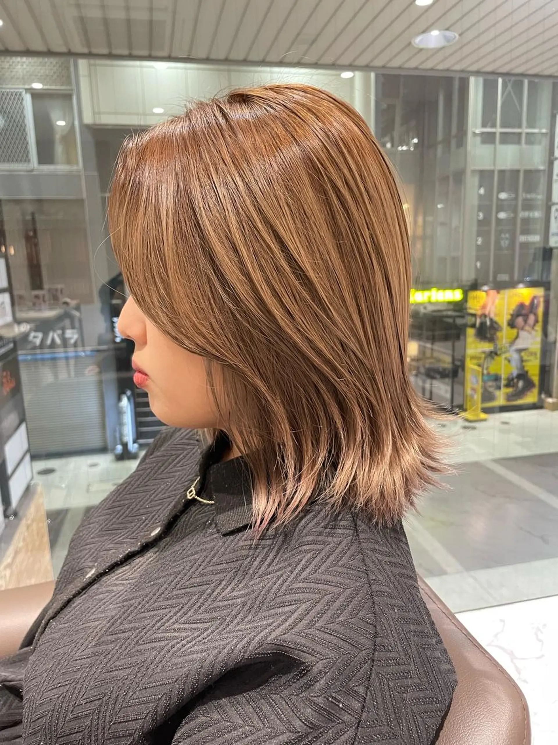 ミディアム Grow by NYNY 坂本 理輝のヘアスタイル