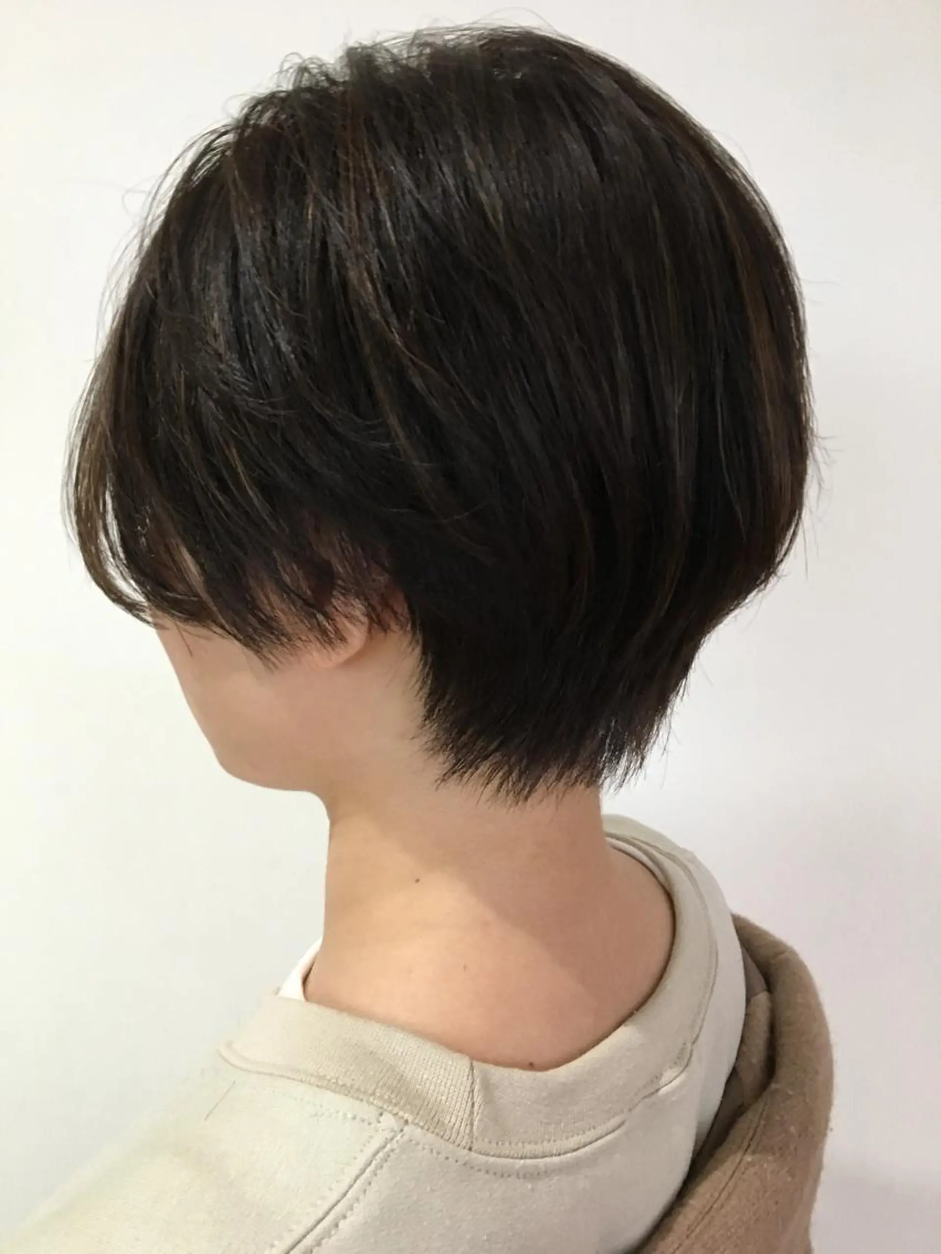 ショート ハンサムショート ショートヘア 三浦 瑠璃のヘアスタイル