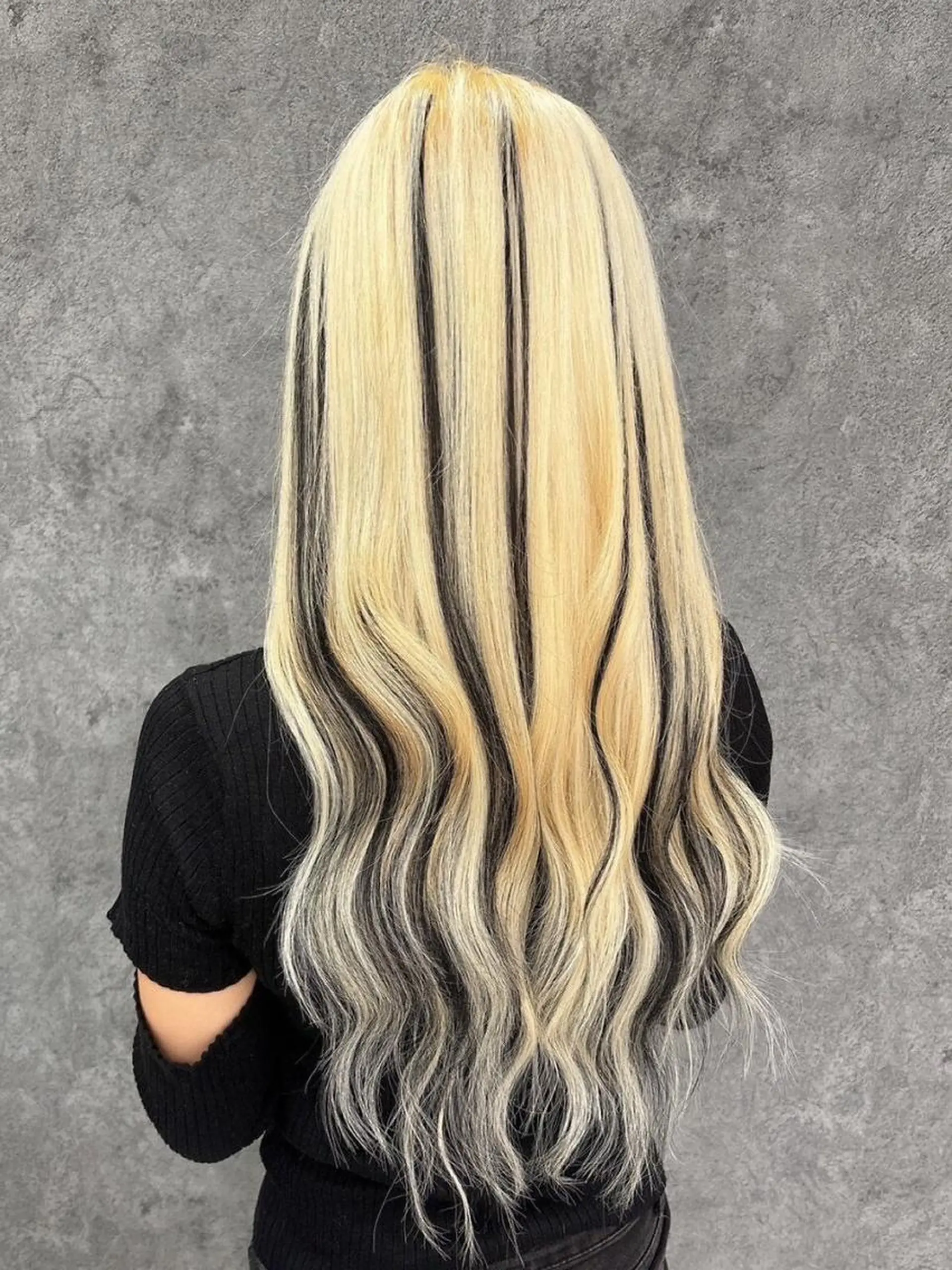 カラー ロング シールエクステ バレイヤージュ ベージュカラー ブリーチ ケアブリーチ エクステ KAZU TACKYのヘアスタイル