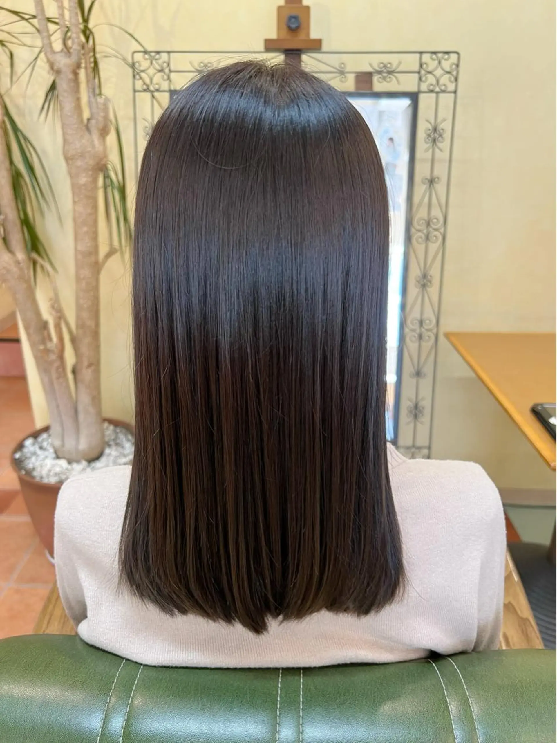 セミロング カラー 石井 佑樹のヘアスタイル