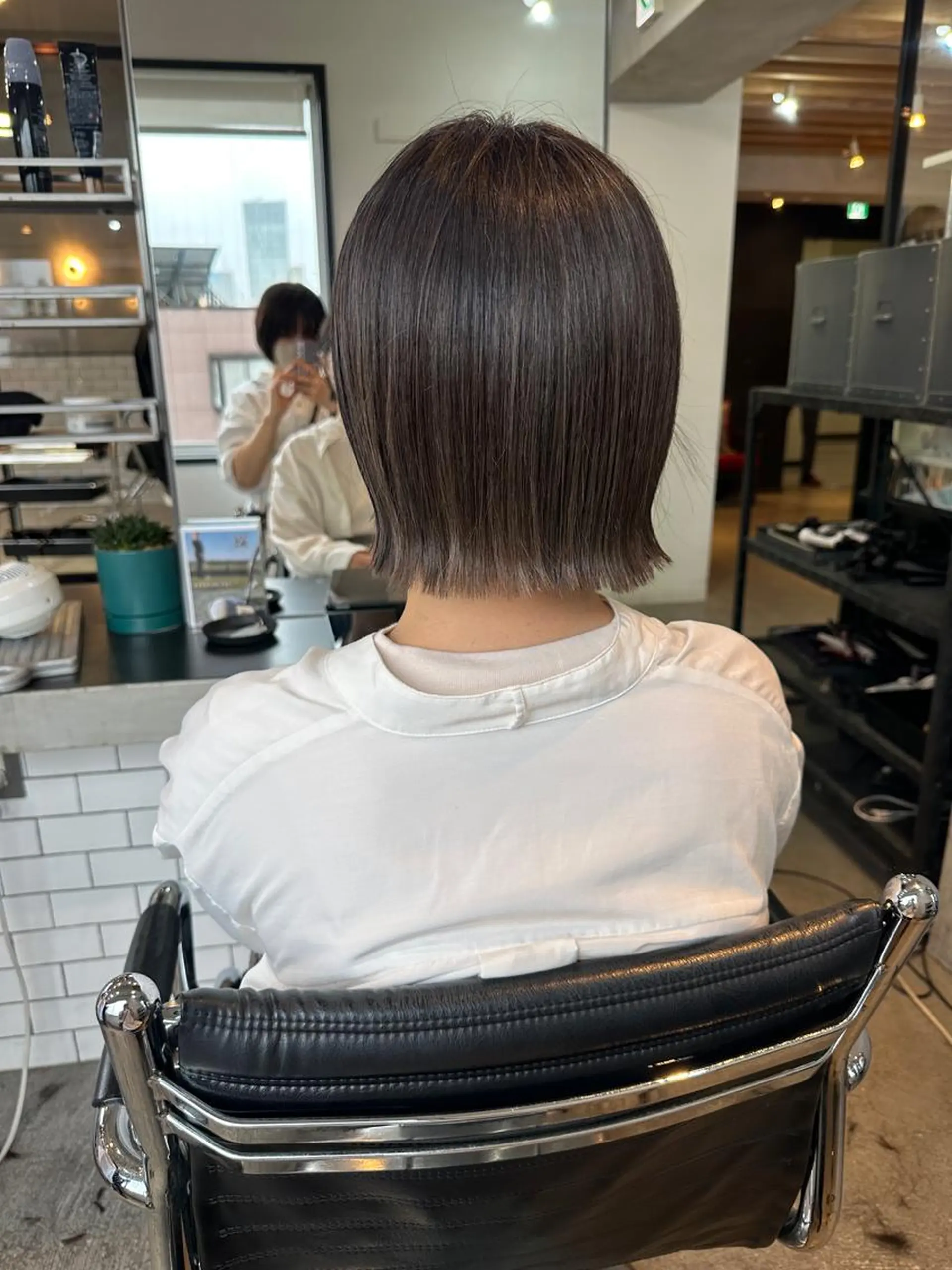 ショート カラー ヘアアレンジ ブリーチ グレージュ stylist/蛯谷 珠里のヘアスタイル