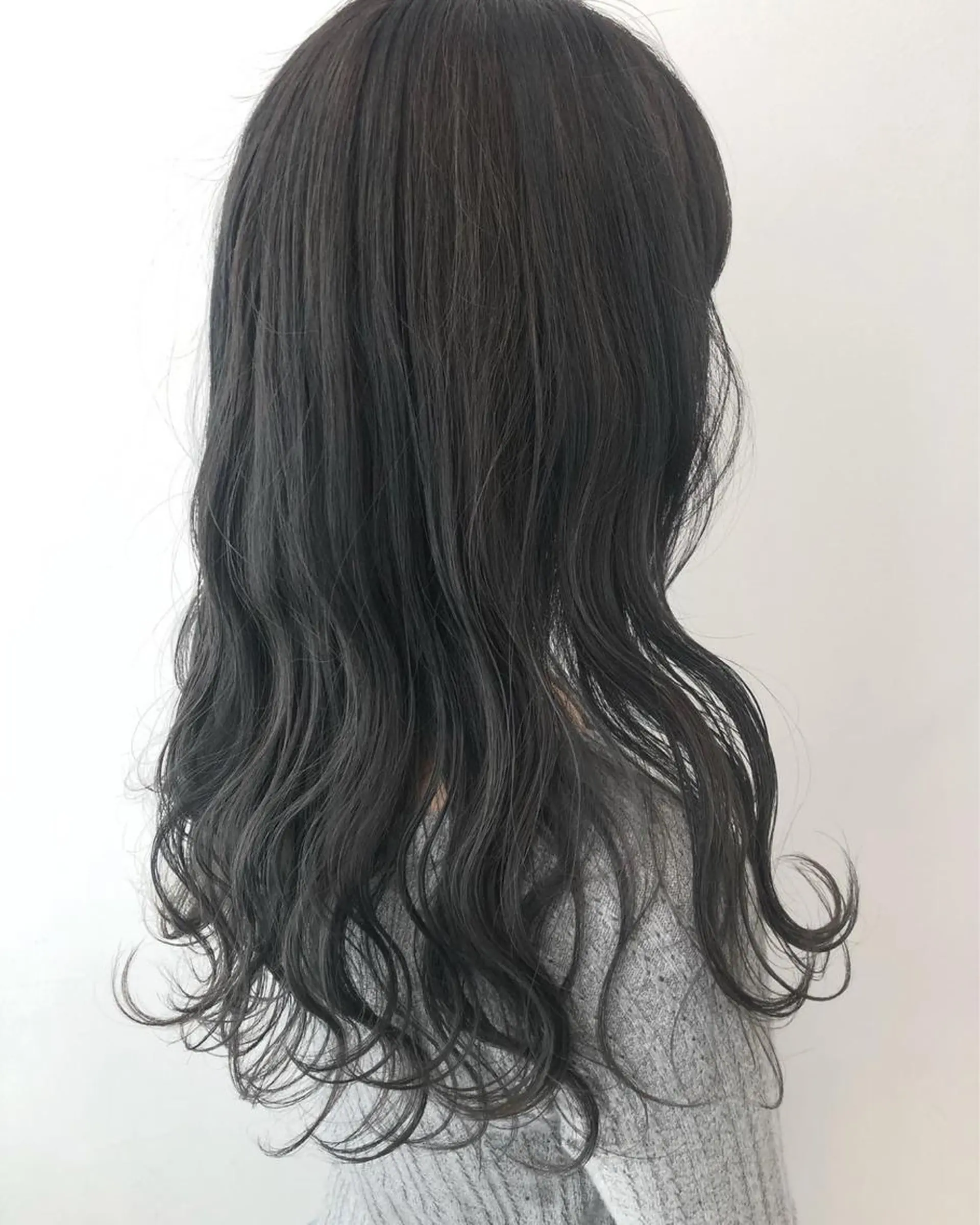 ミディアム カラー 🦄インナーカラー 🦄貫井彩花のヘアスタイル