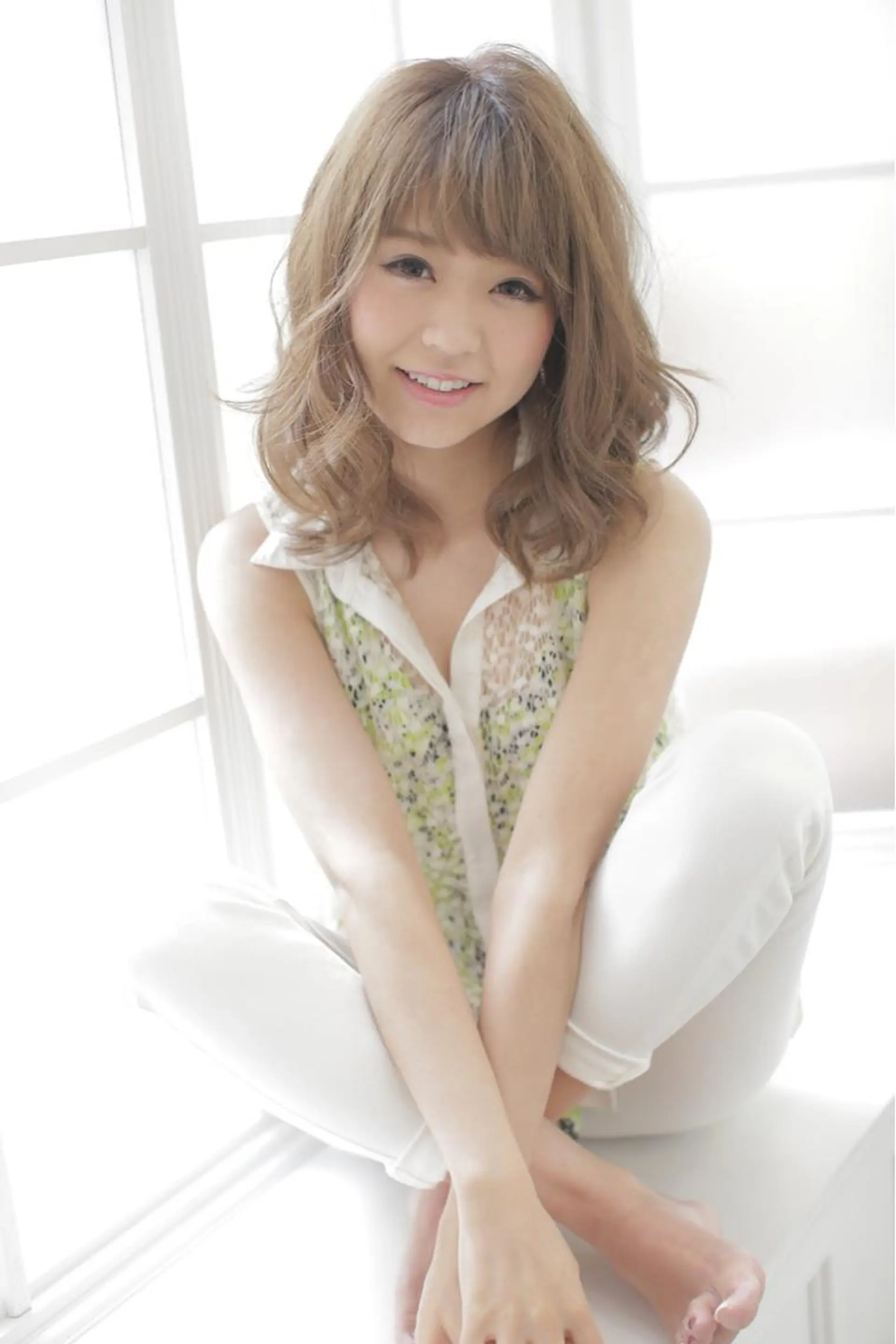 ミディアム カラー パーマ 髪質改善 カラー専門店のヘアスタイル