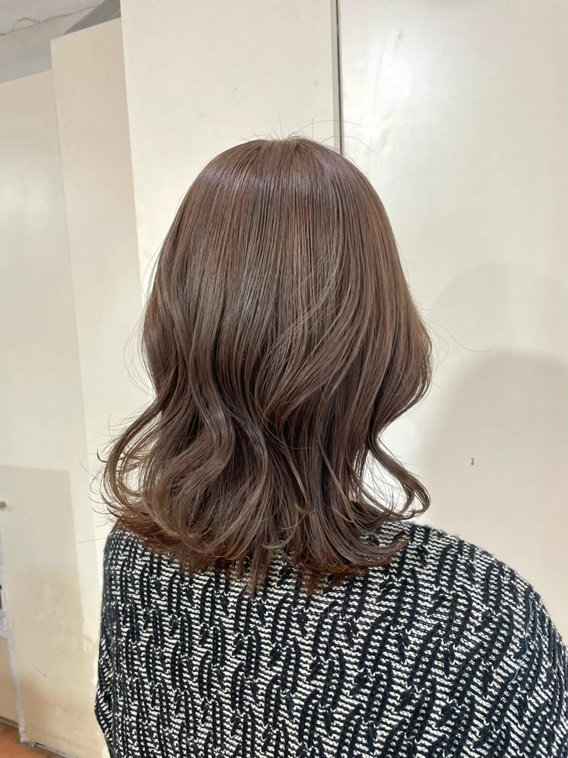 ミディアム カラー アッシュ 🦋透明感 艶カラー Rie🦋のヘアスタイル