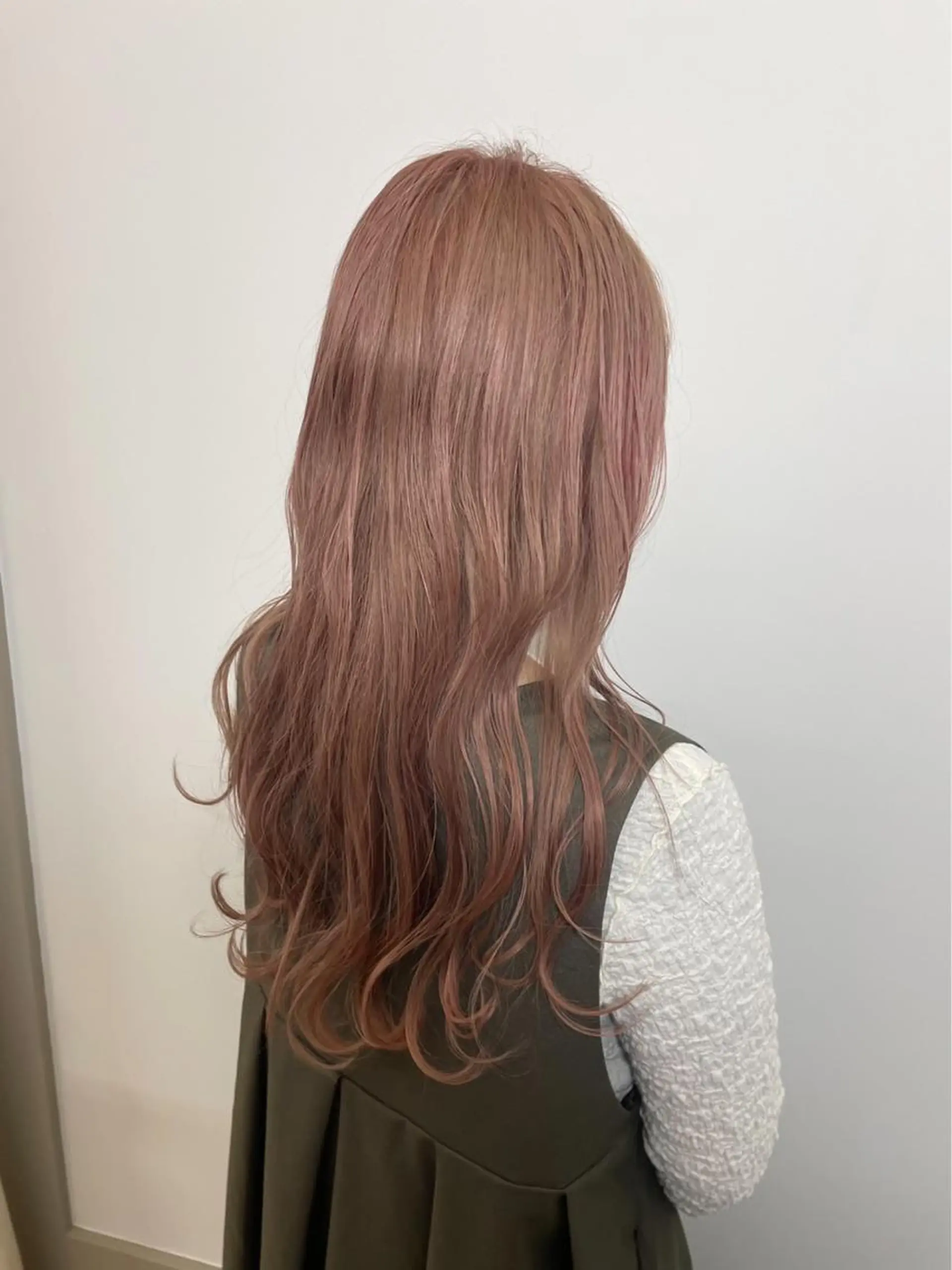 ロング 岩井 佑城のヘアスタイル