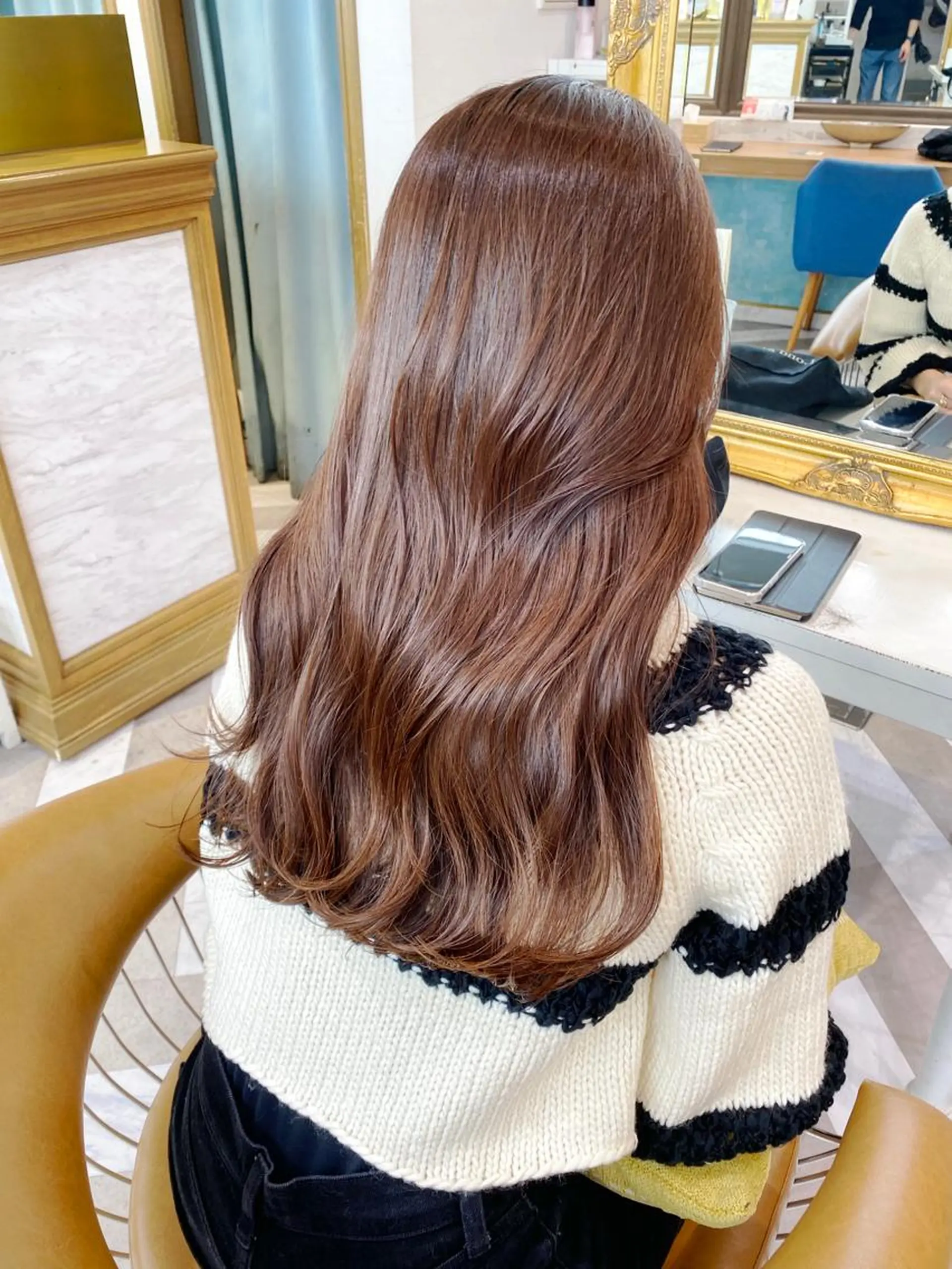 ミディアム カラー カット ヘアカラー トリートメント レイヤーカット /透明感カラー西田のヘアスタイル