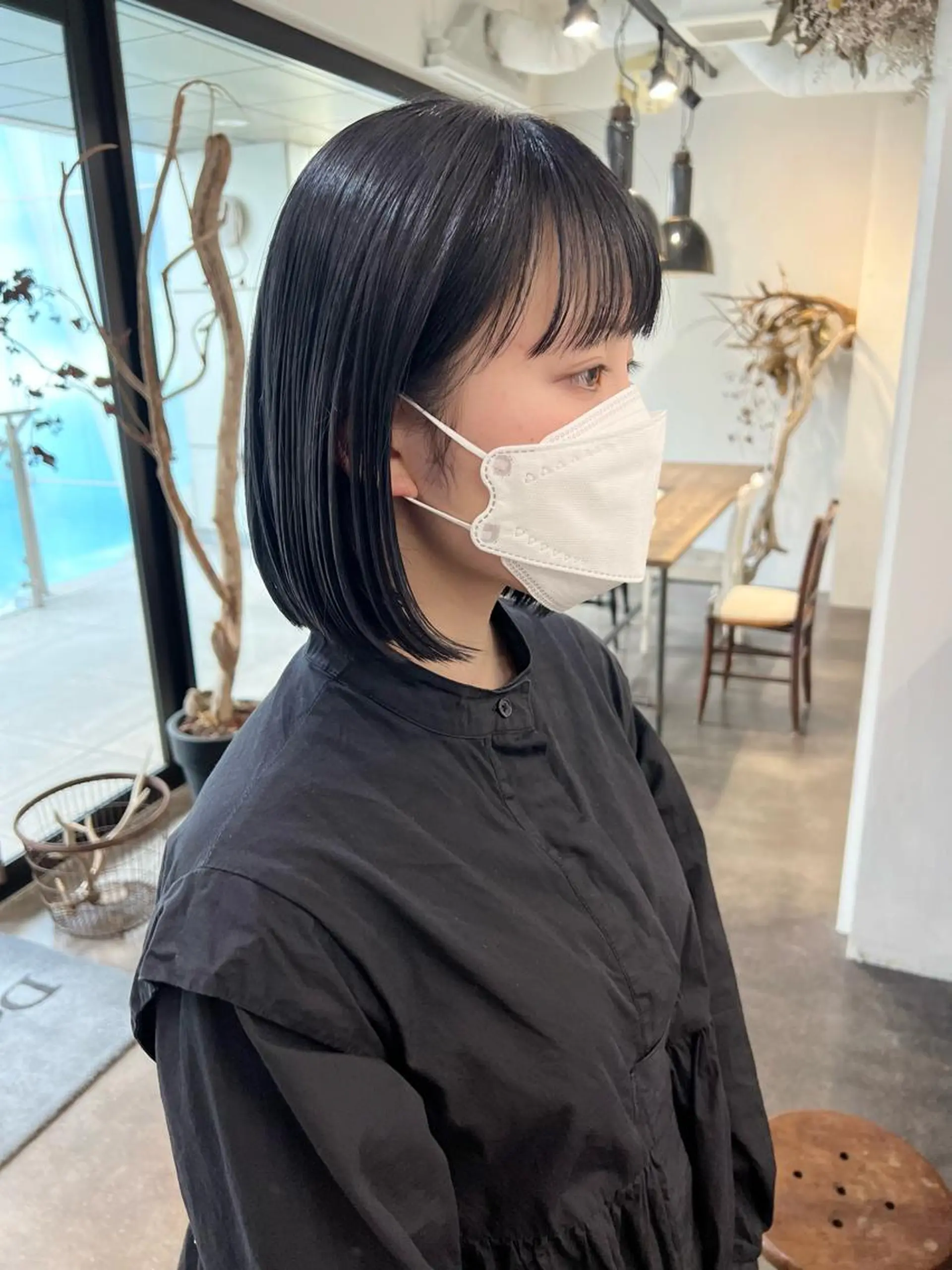 ショート カラー ブリーチ グレージュ ボブ カット ヘアカラー 千葉 郁也のヘアスタイル