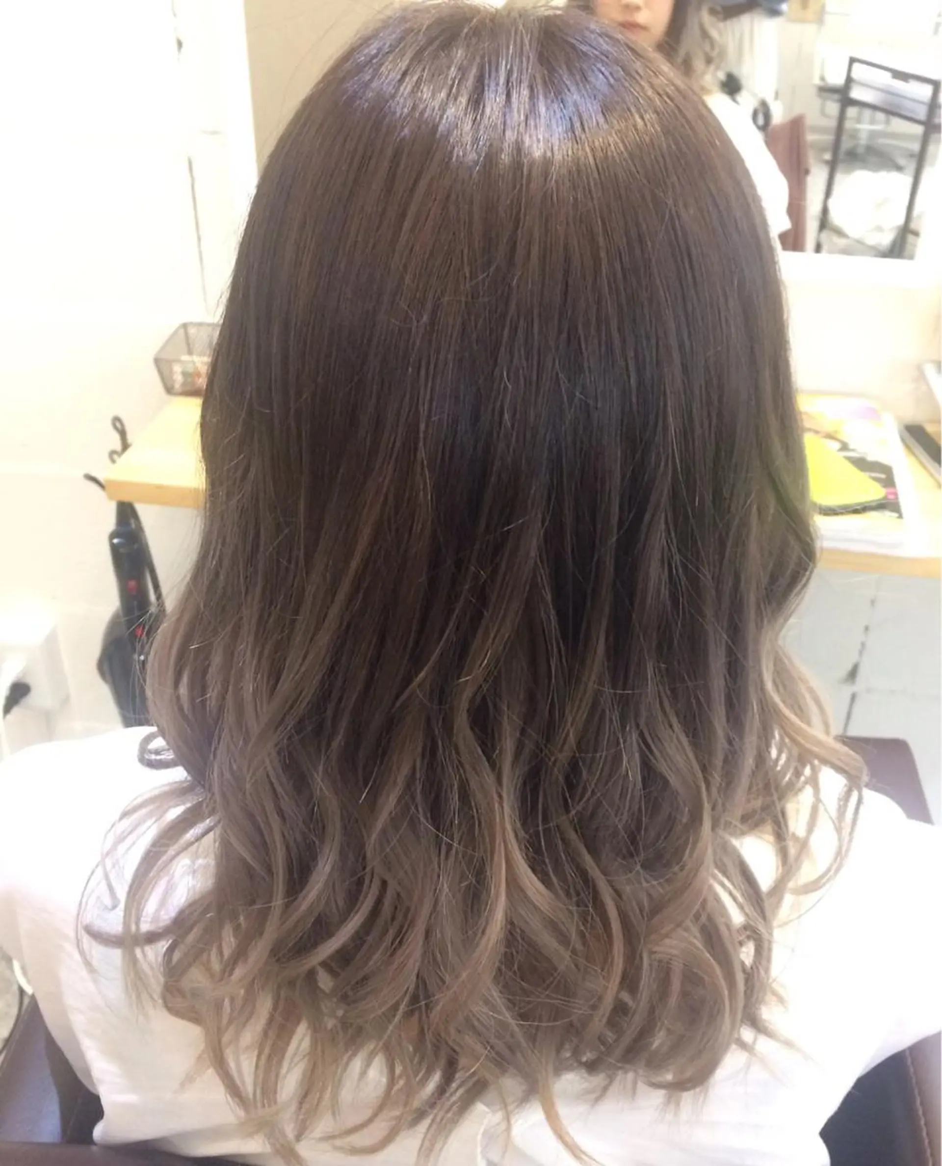 ロング カラー aroot 町田駅徒歩10秒のヘアスタイル