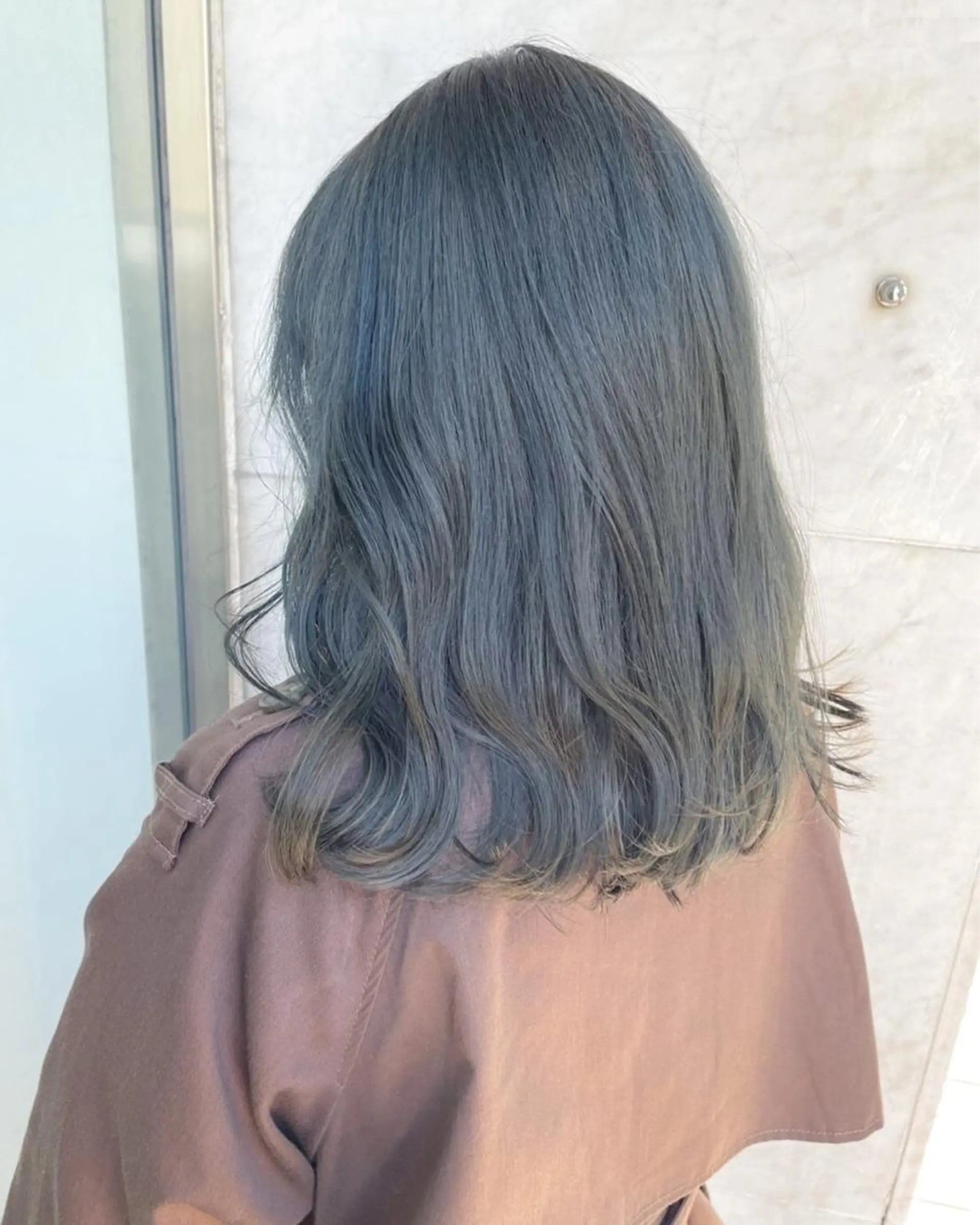 セミロング カラー グレージュ オリーブグレージュ オリーブグレー JIL BLAN 京都所属・RU RIのヘアスタイル