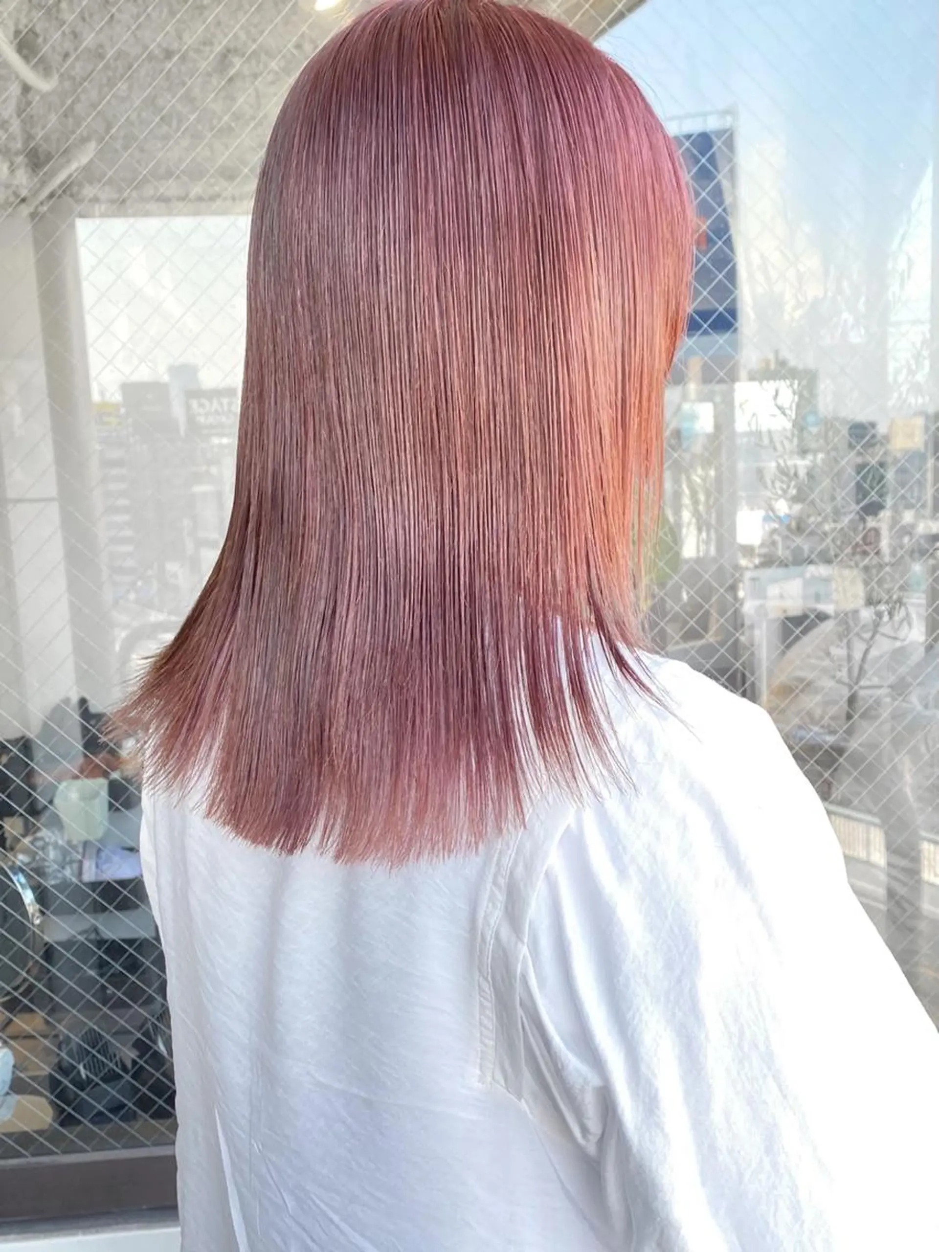 セミロング カラー ブリーチ chlom所属・🌱大人ハイトーン RENのヘアスタイル