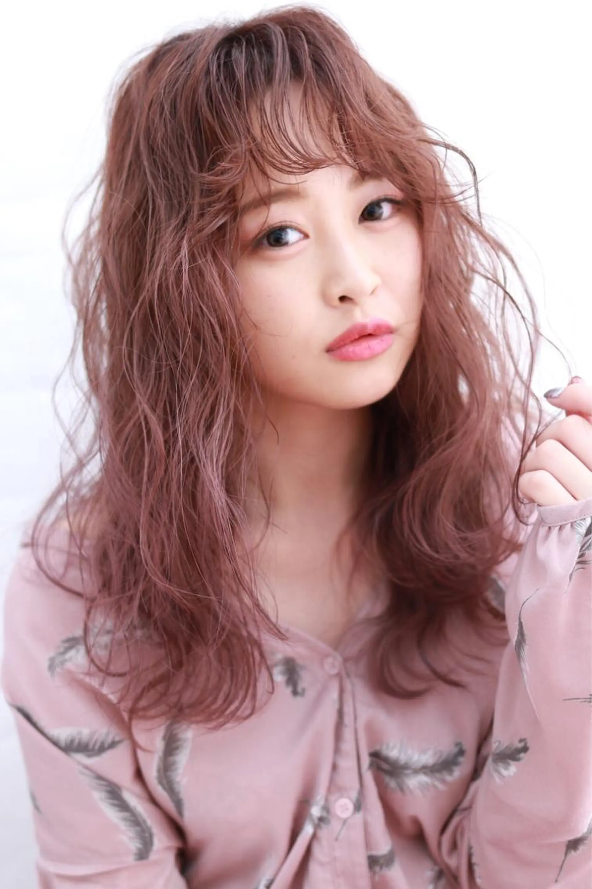 ロング カラー SNSで大バズり‼️ 欧米風ヘア大ヒット中のヘアスタイル