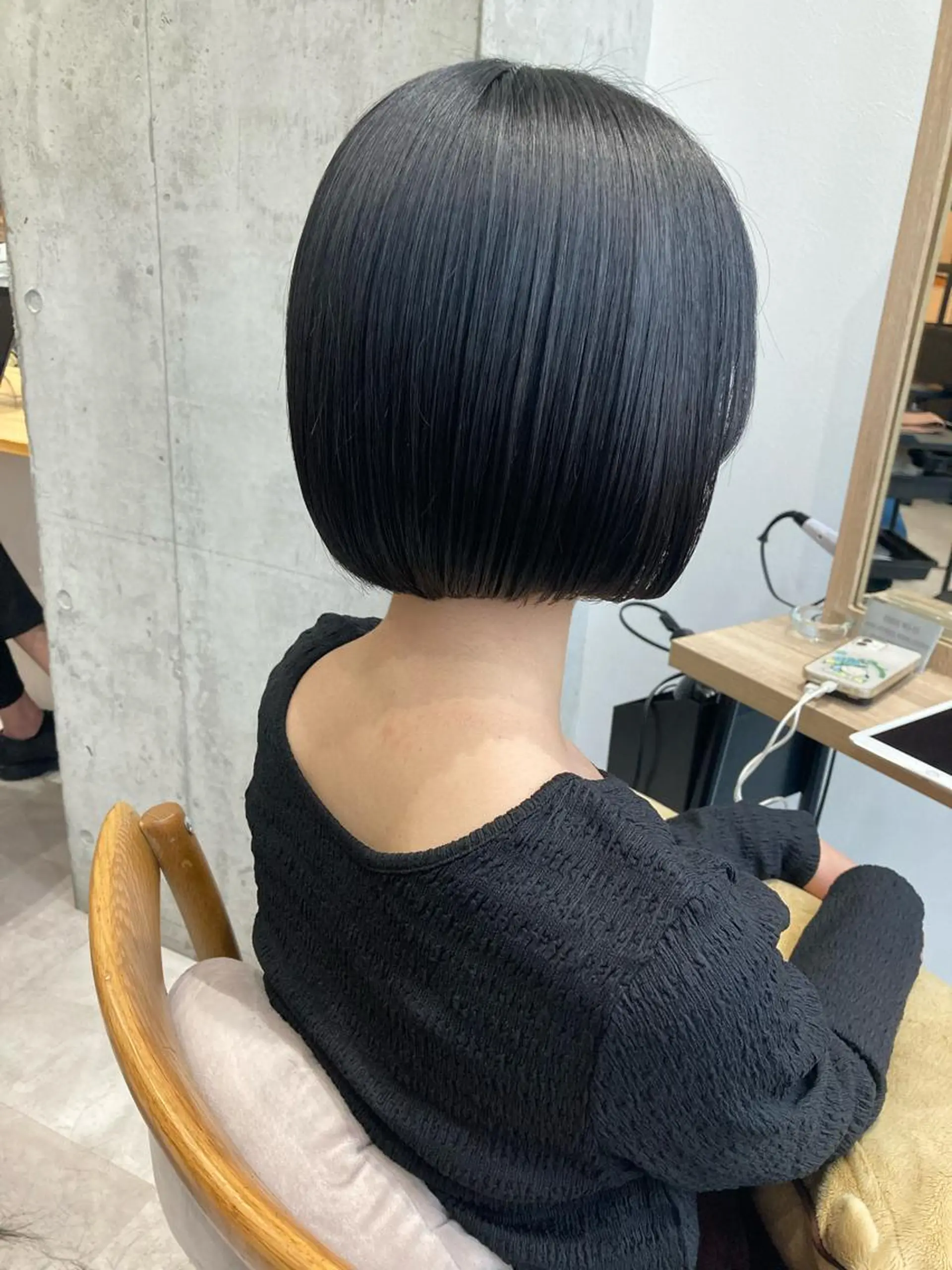 ショート ✨色持ちの良い艶 カラー✨蟹江真世のヘアスタイル