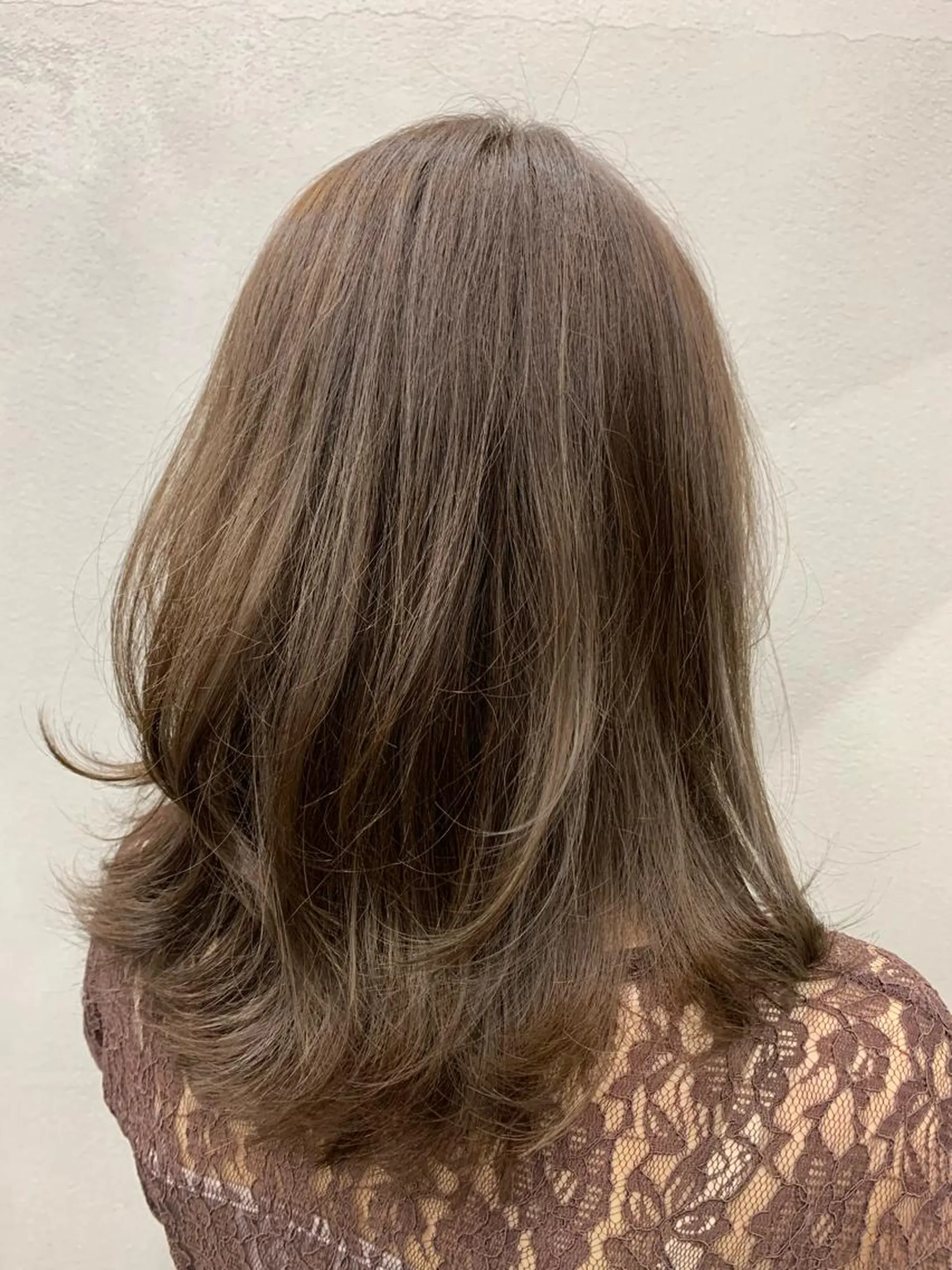 ミディアム カラー 亀田 泰生のヘアスタイル