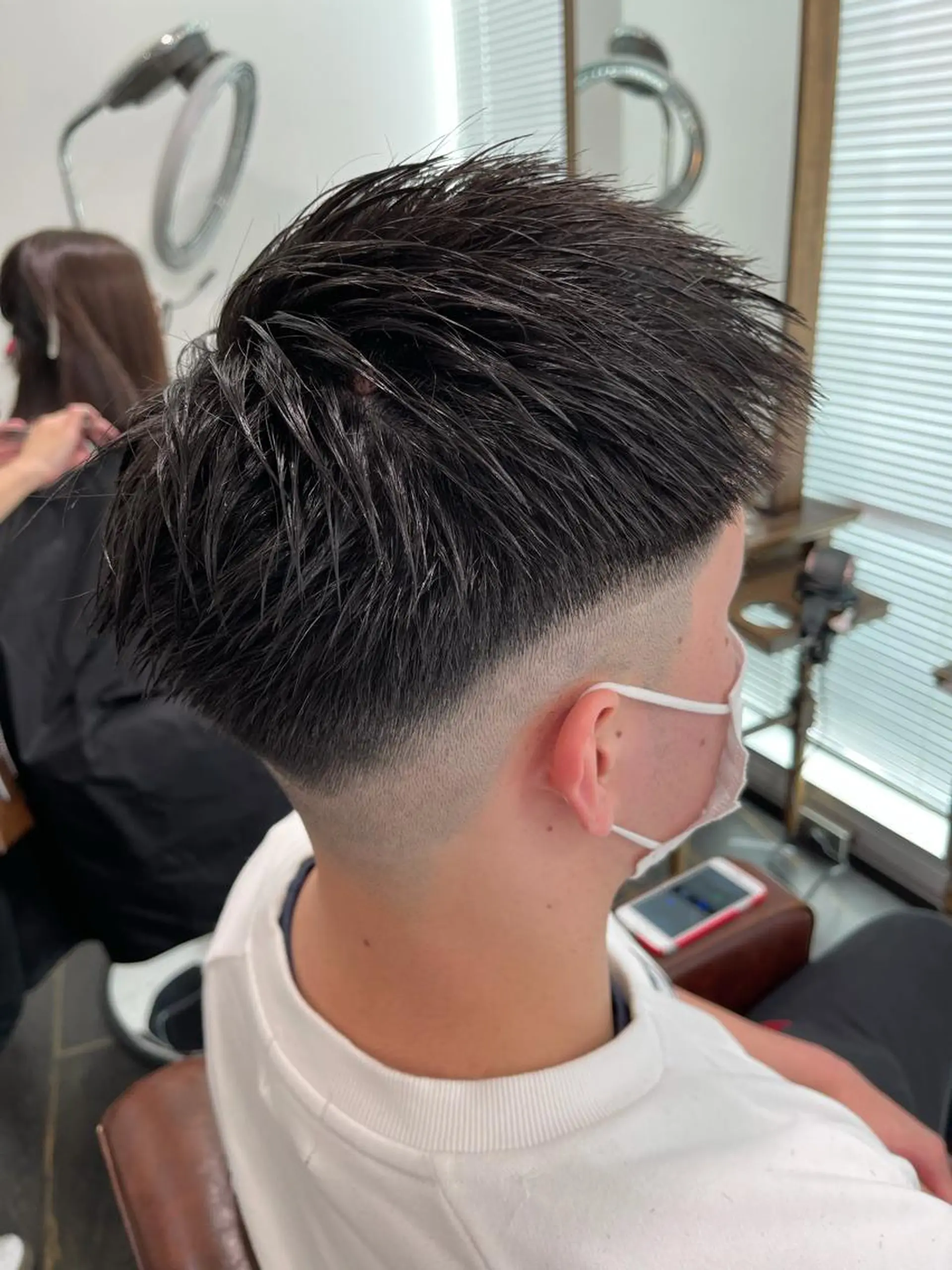 メンズ フェードカット 刈り上げ 齋藤 拓麻のヘアスタイル