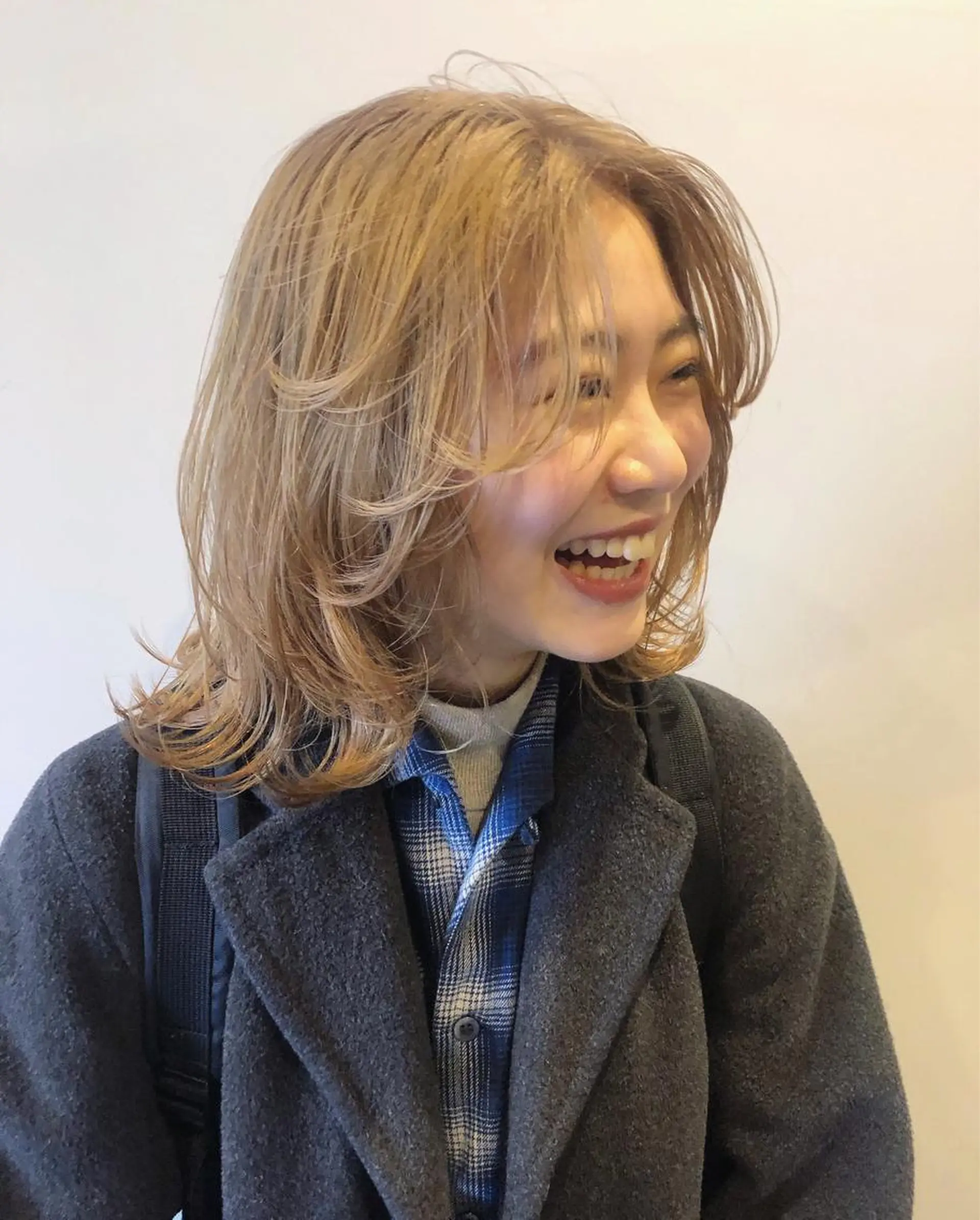 ミディアム カラー ブロンド レイヤーカット ケアブリーチ/ボブ/ honoのヘアスタイル