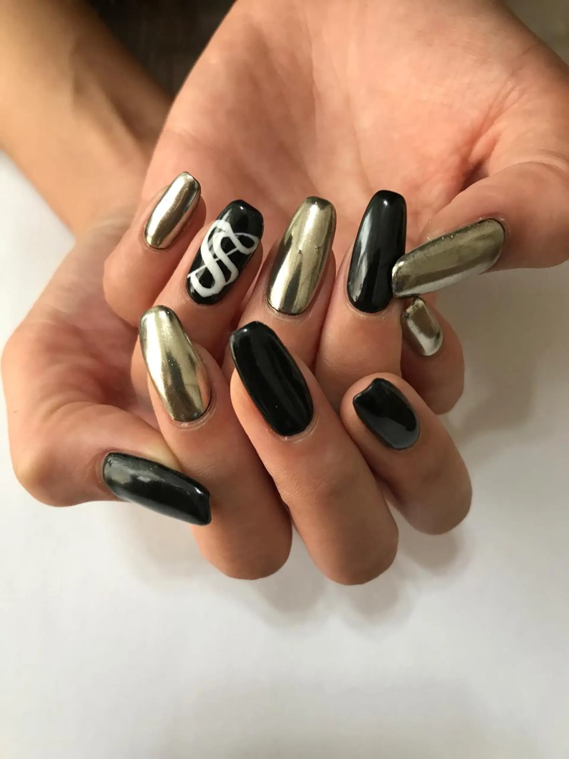 ネイル ロングネイル ミラーネイル Nail Eyeのネイルデザイン