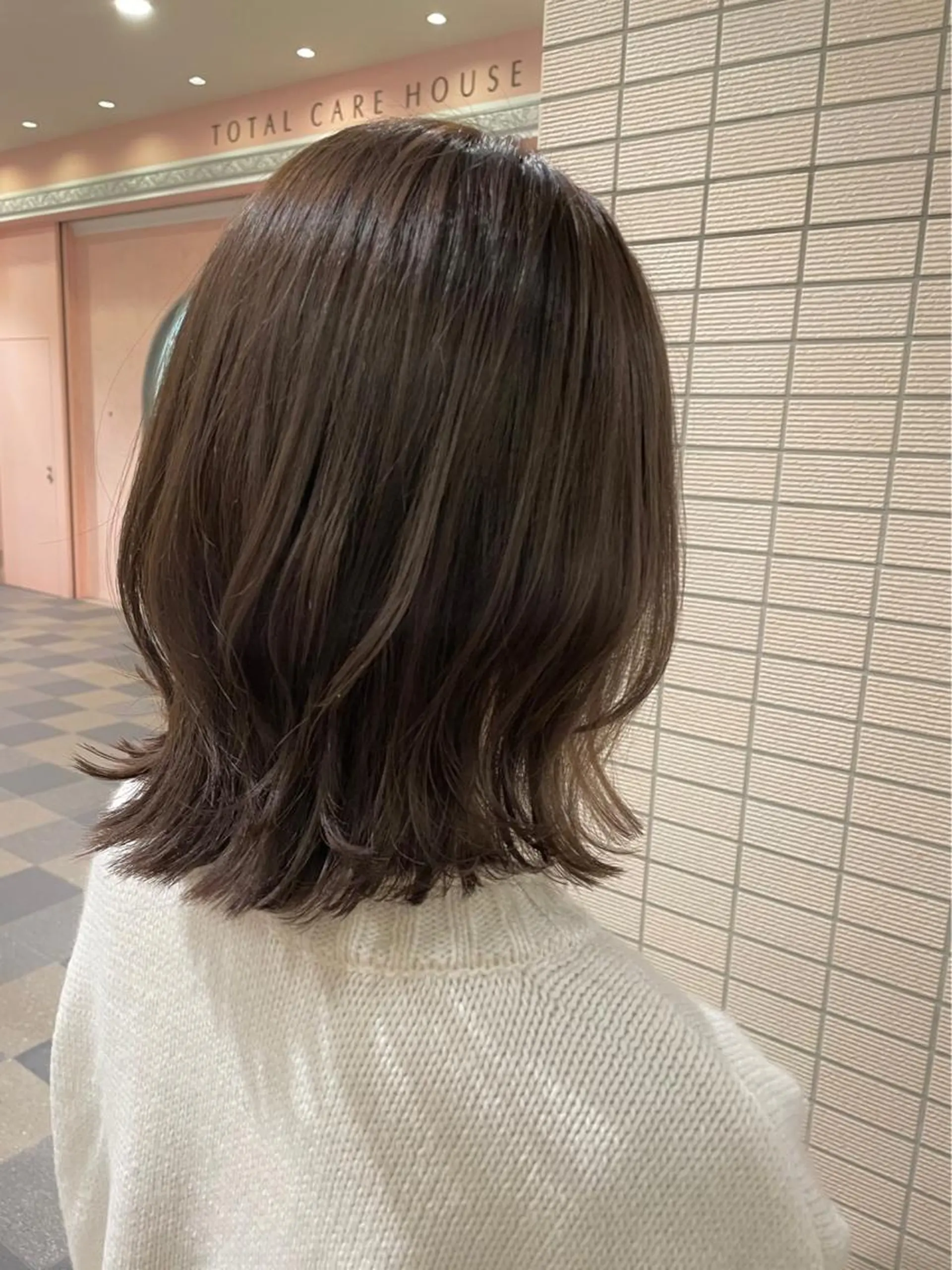 ミディアム ボブ ウルフカット ウルフボブ カット ヘアカラー トリートメント KANA🌷 髪質改善のヘアスタイル