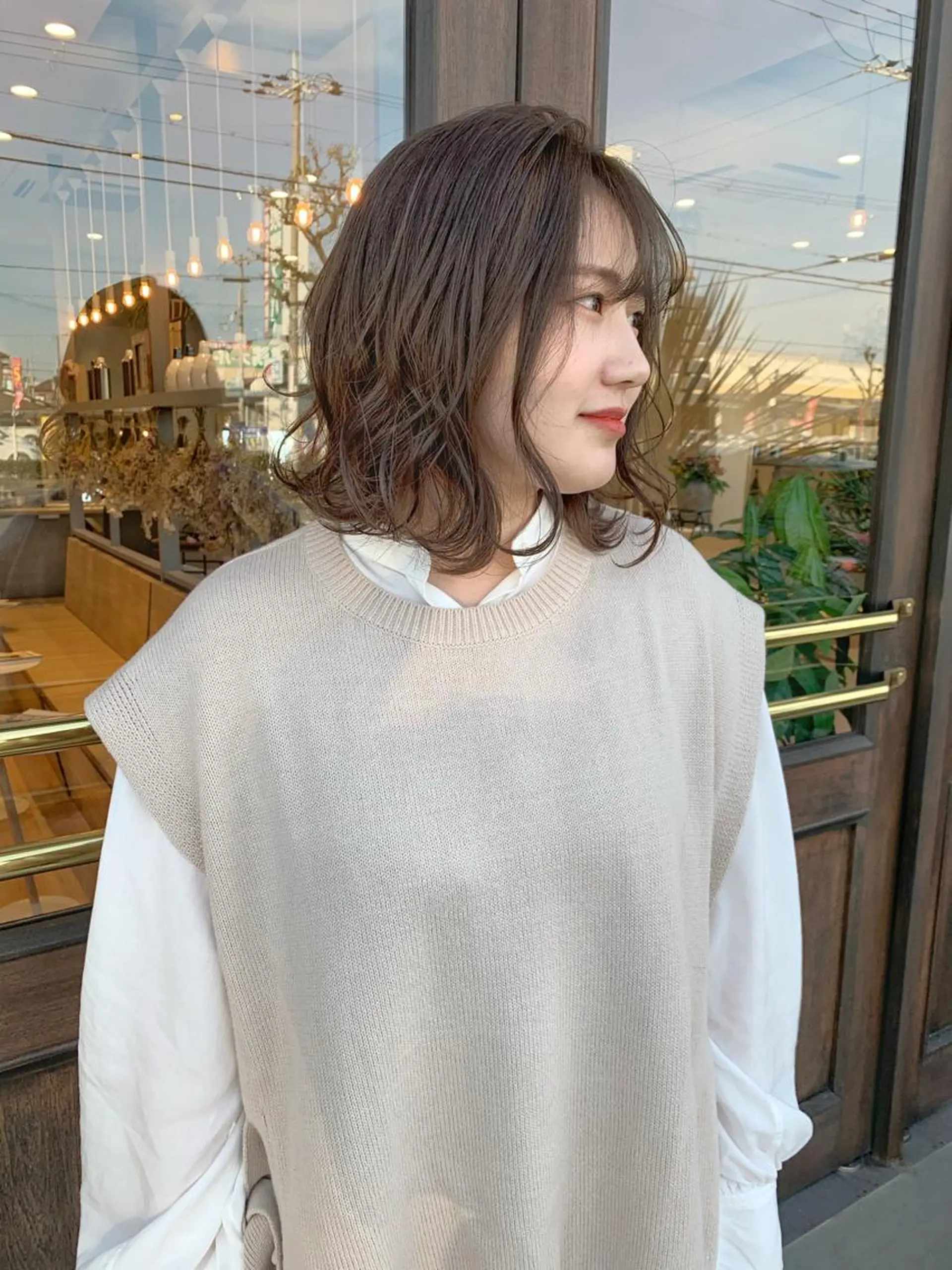 ミディアム カラー 吉原 由菜のヘアスタイル