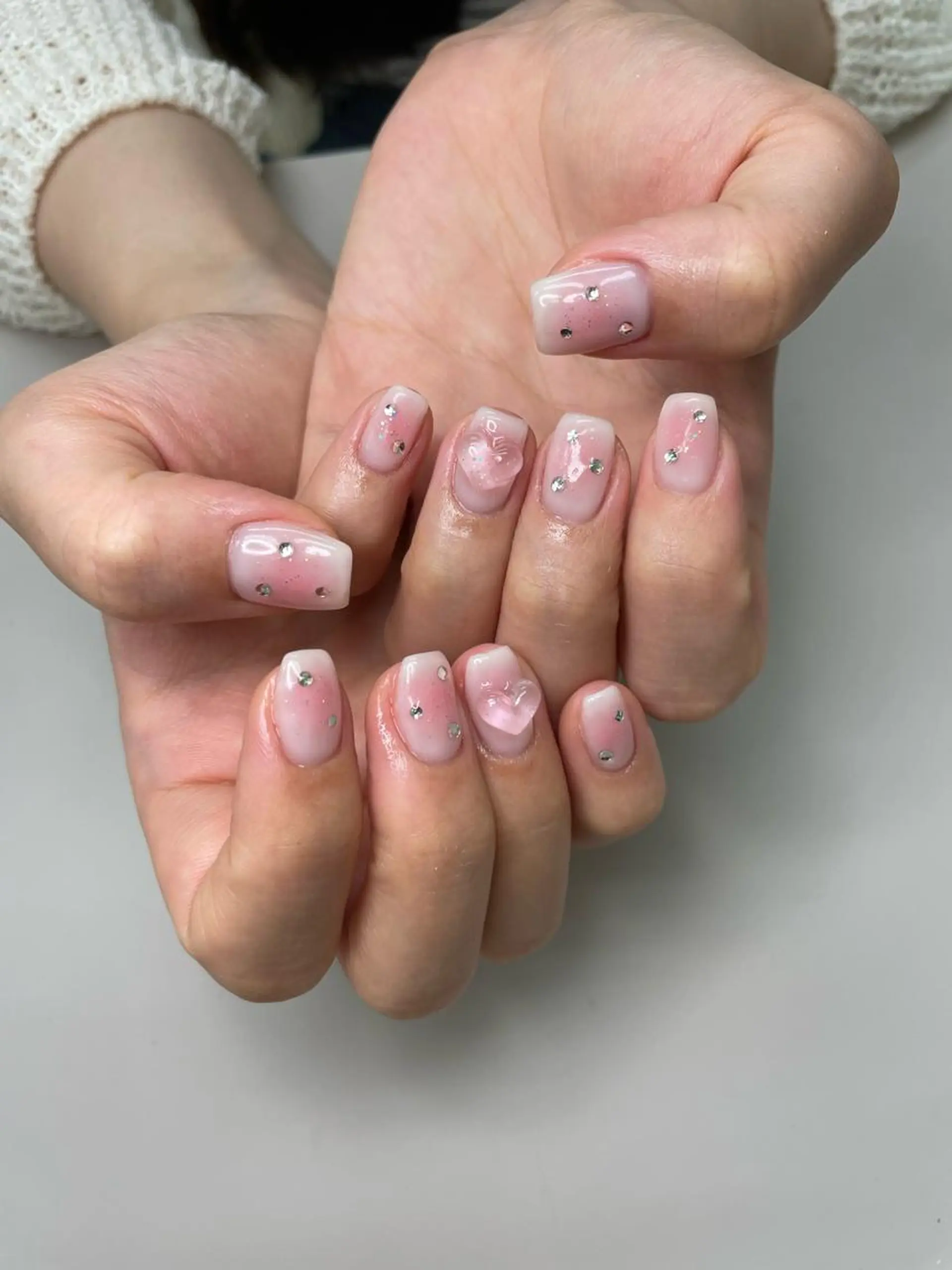 ネイル ハート ハンドネイル Hisaka Mikiのネイルデザイン