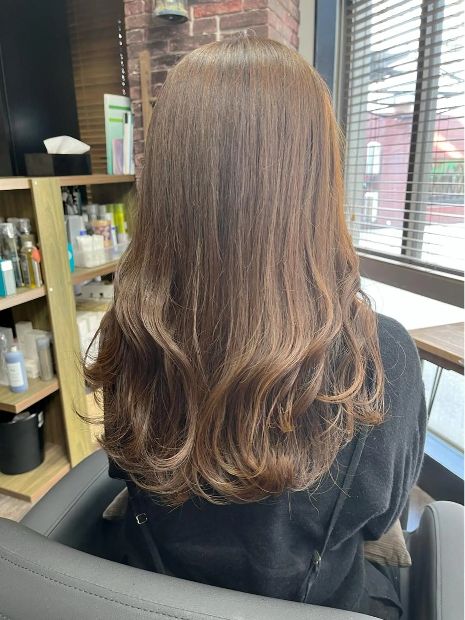 ロング カラー ヘアアレンジ アッシュ アッシュブラウン ブラウンカラー カット トリートメント 🤍清楚系 韓国レイヤー🤍拓朗のヘアスタイル