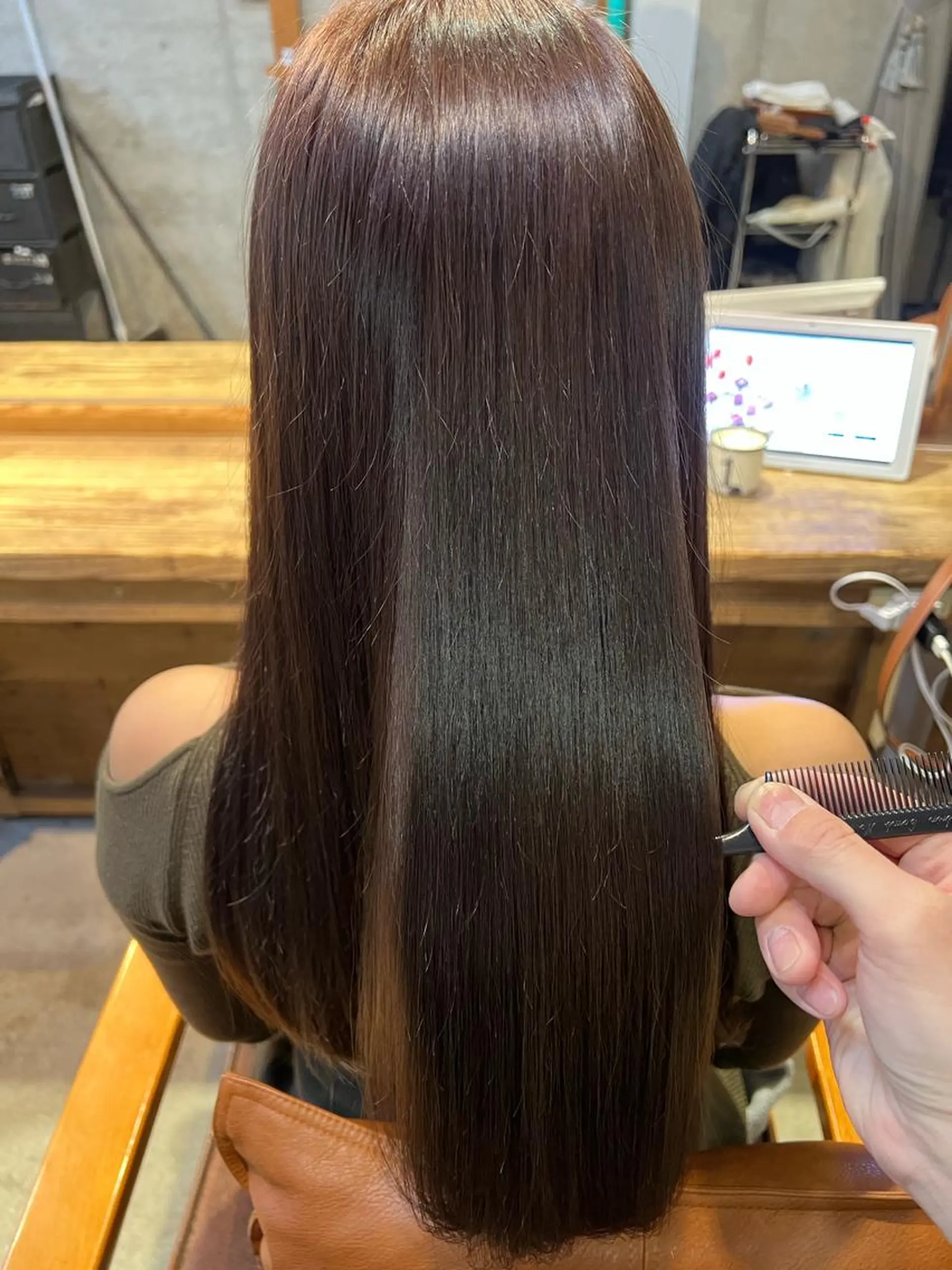 ロング カラー パーマ ヘアアレンジ ブリーチ デザインカラー イヤリングカラー ハイライトカラー ハイライト トリートメント ヘッドスパ 野口 秀人 🦋髪質改善🫧のヘアスタイル
