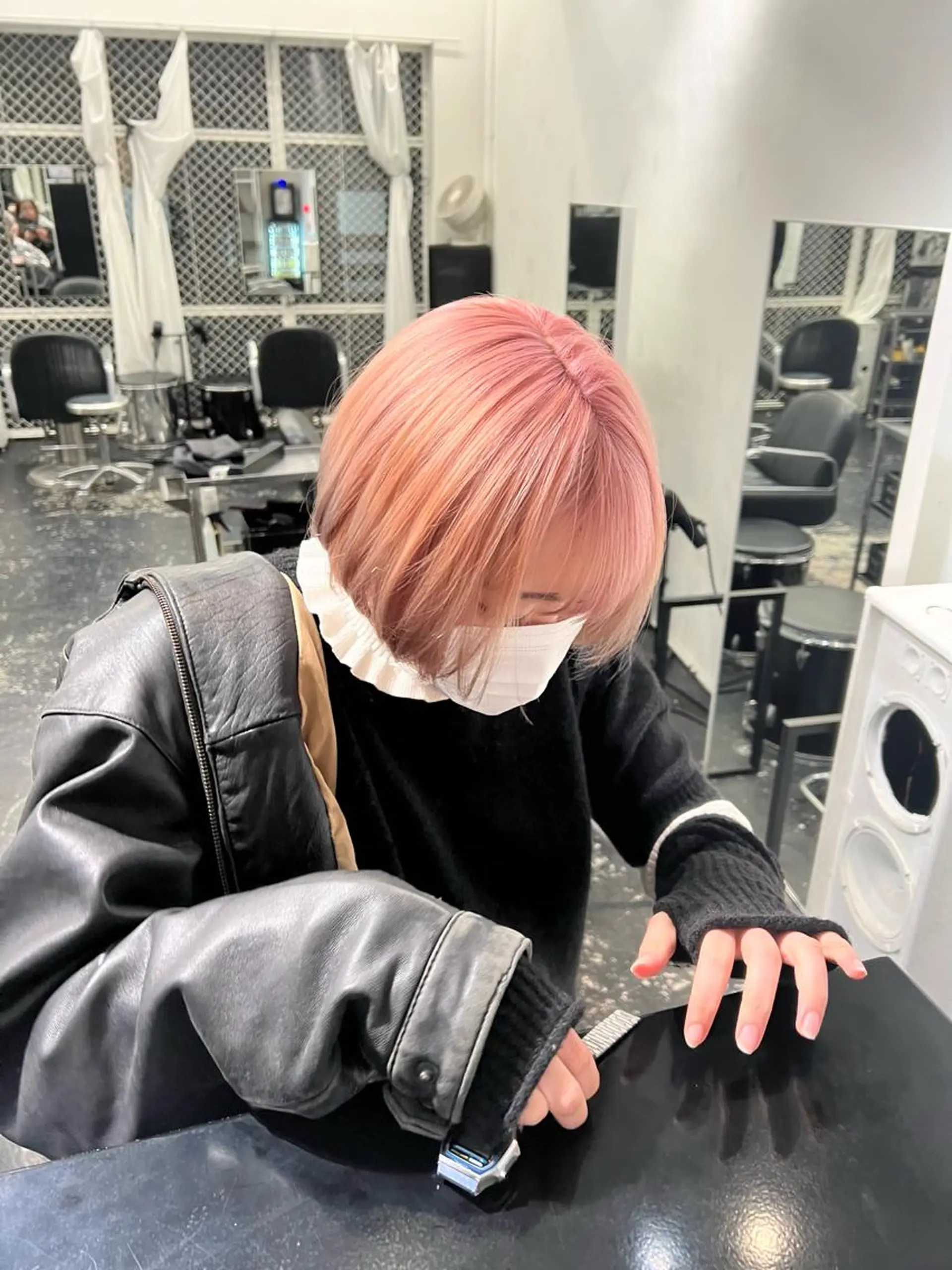 ショート カラー ヘアアレンジ 切りっぱなしボブ ボブ 顔まわりレイヤー レイヤーカット ヘアカラー トリートメント HARU//原宿🤍 リピート率NO.1のヘアスタイル