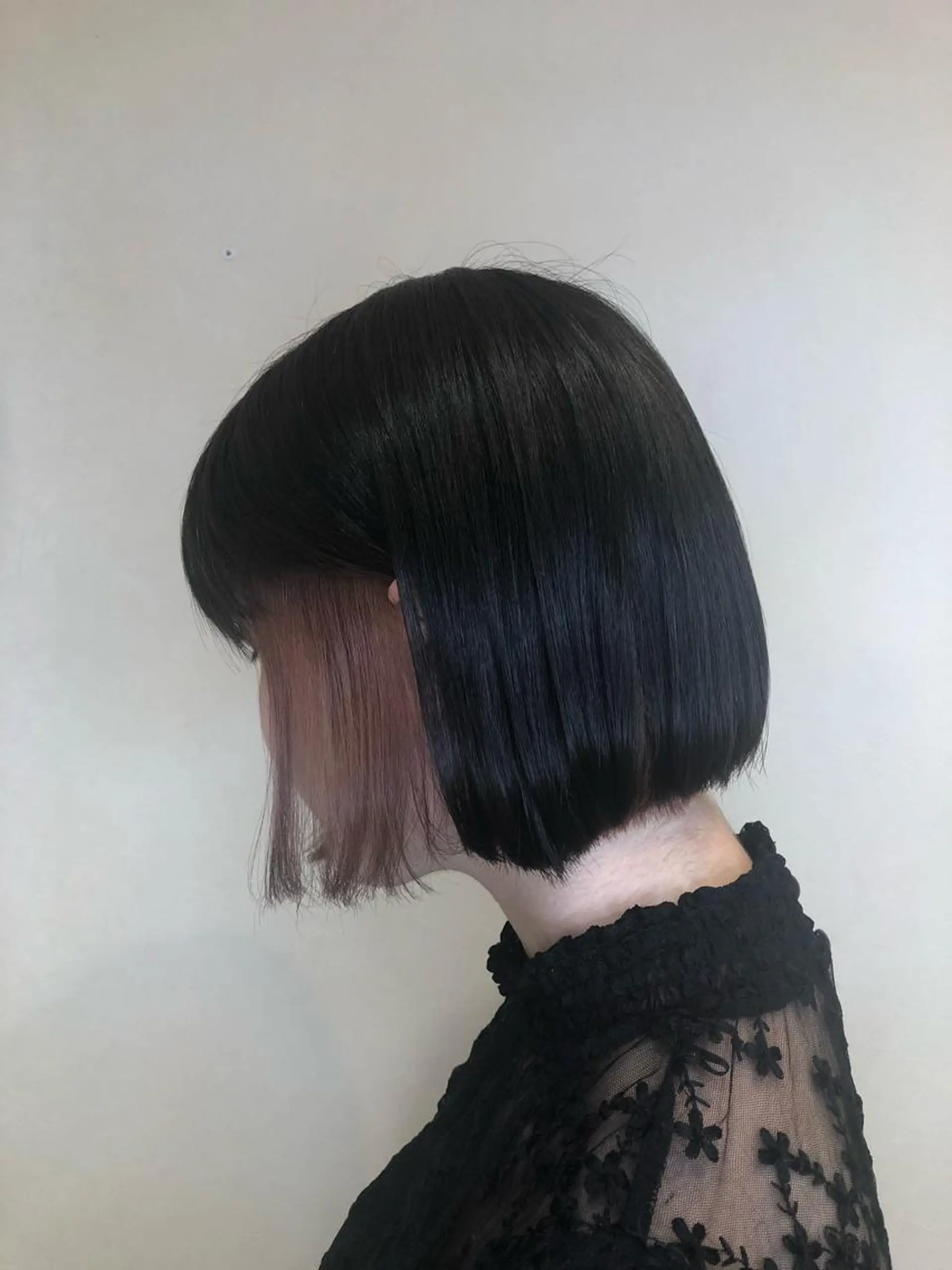 ショート カラー インナーカラー ツヤ髪カラー💎 佐藤あきのヘアスタイル